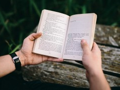 投身鋼鐵事業，綻放青春華彩 ---重溫《誰是最可愛的人》有感