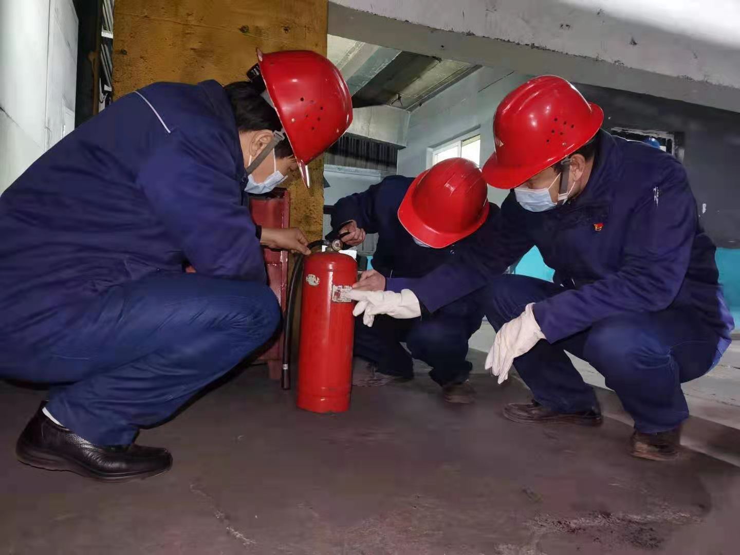 再出實招,筑牢安全防線 再出實招,筑牢安全防線