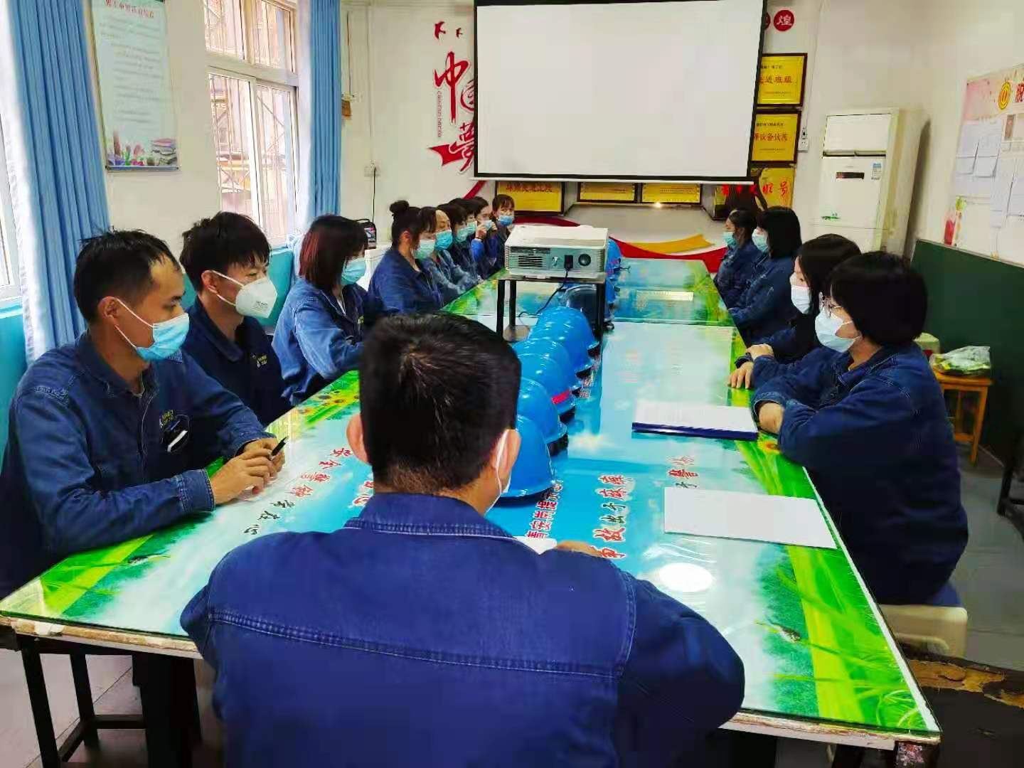 ����λһ�w��������ȫ���a