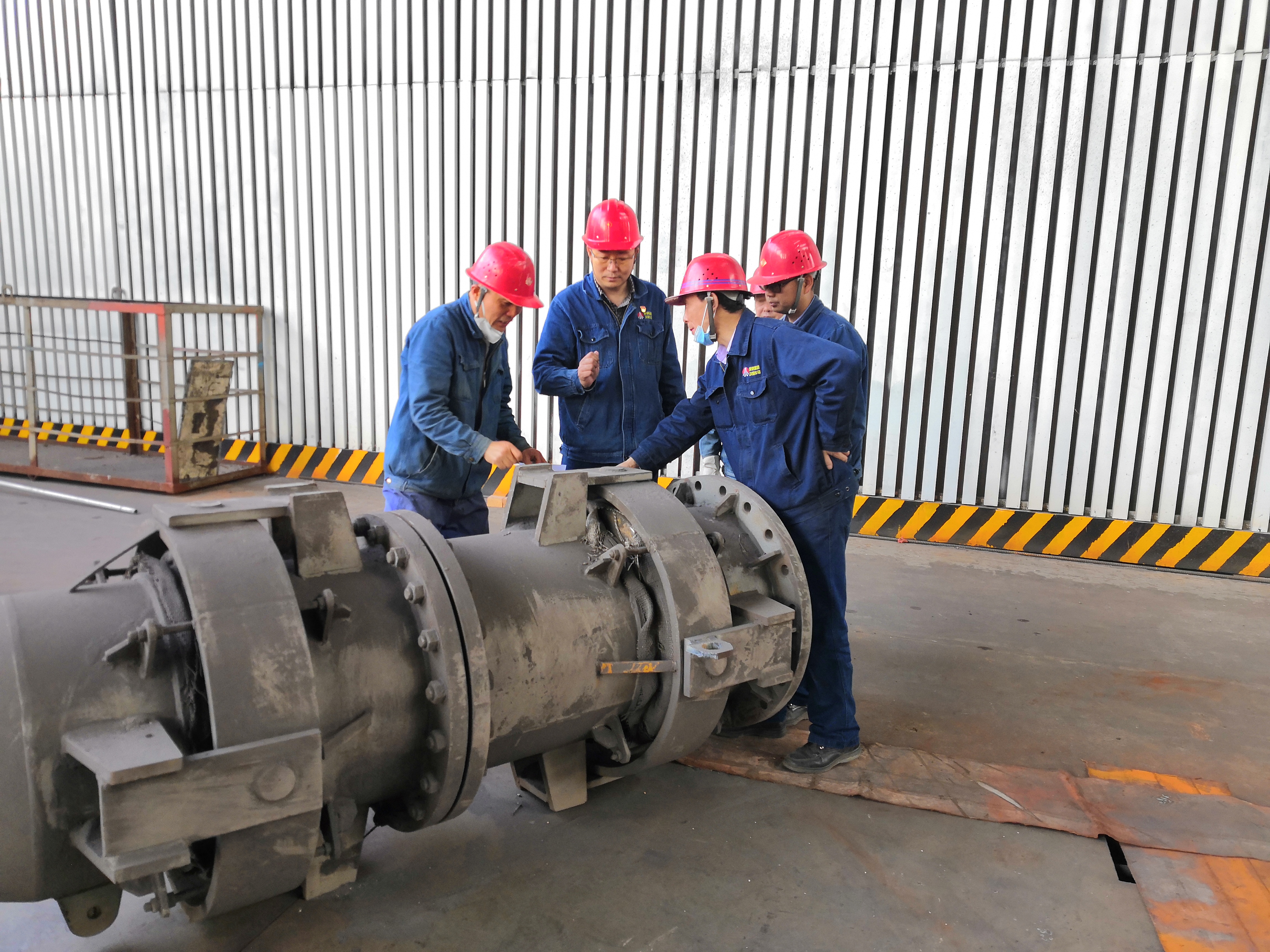 思維破冰,帶來行動突圍 ——煉鐵廠2高爐持續推進高效生產紀實 思維破冰,帶來行動突圍 ——煉鐵廠2高爐持續推進高效生產紀實