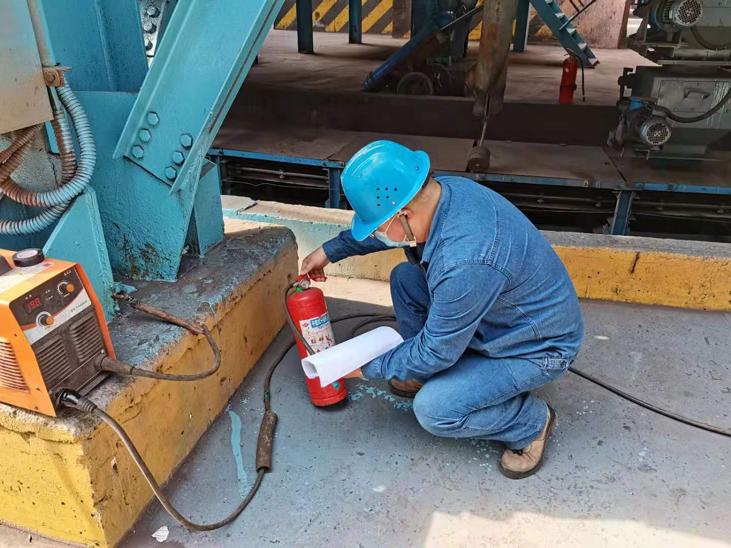 ��벢�e�����ļ���ȫ���o�W