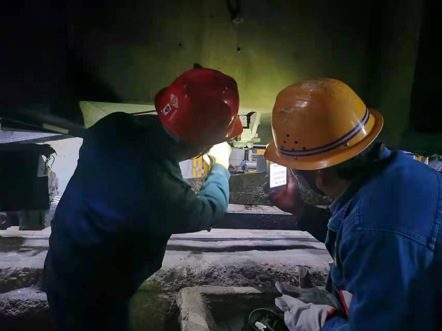 冬季隱患大排查大整治,看煉鋼行動! 冬季隱患大排查大整治,看煉鋼行動!