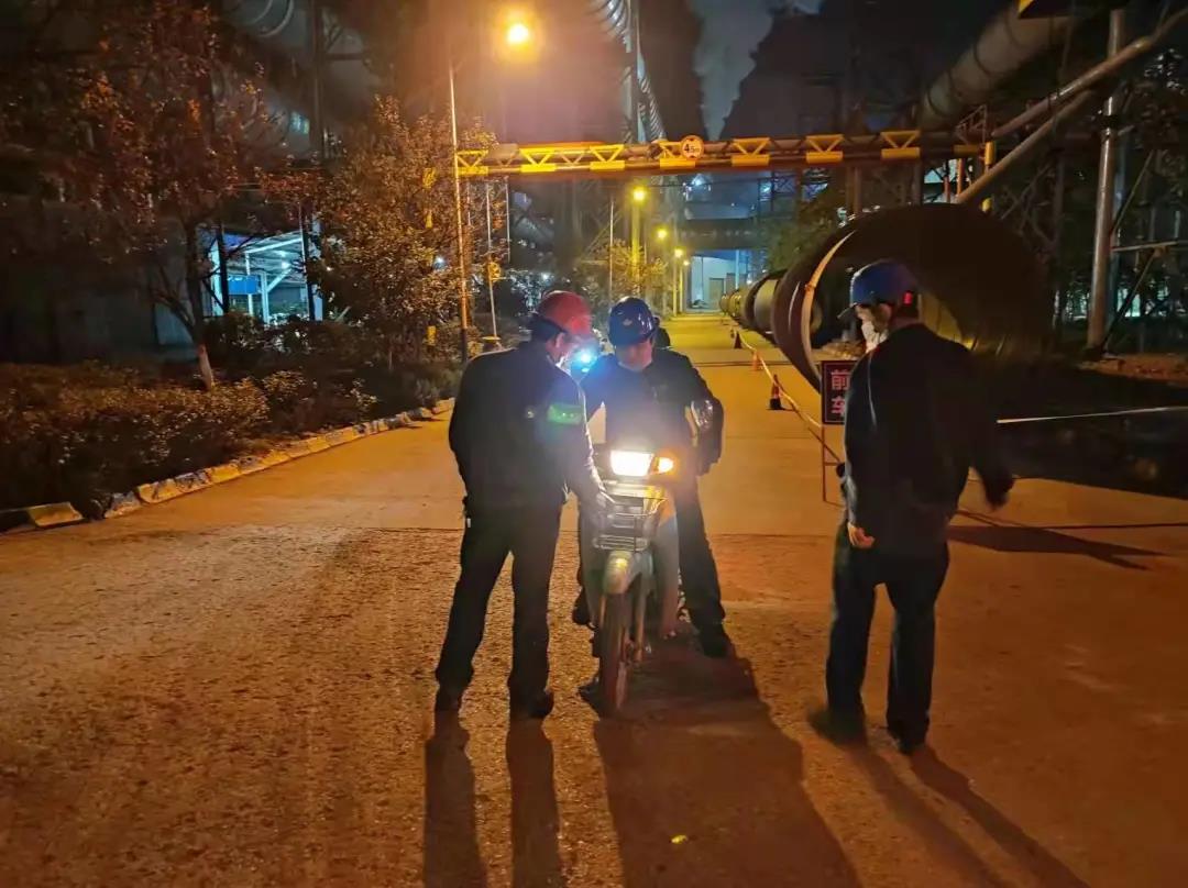 交通安全月!煉鋼廠“拍了拍”你 交通安全月!煉鋼廠“拍了拍”你