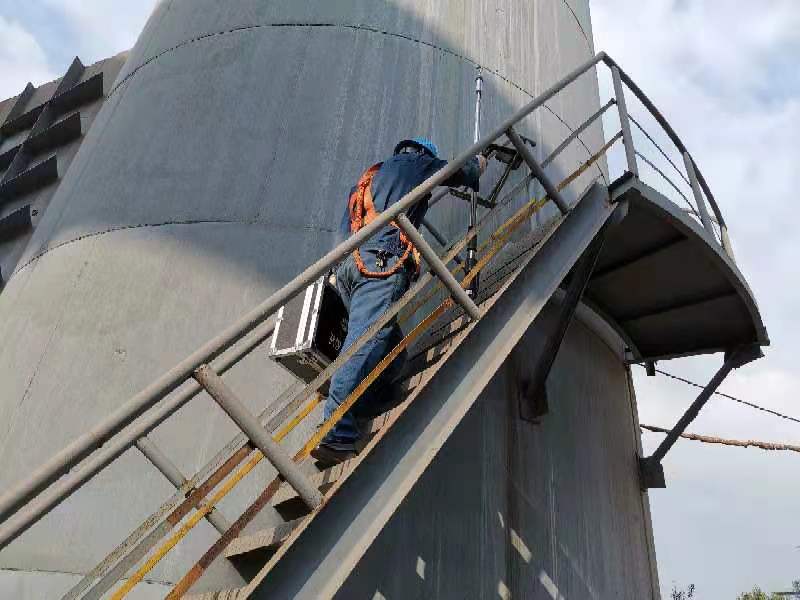 �^��(zh��n)����һ��  ���o�̺��{��