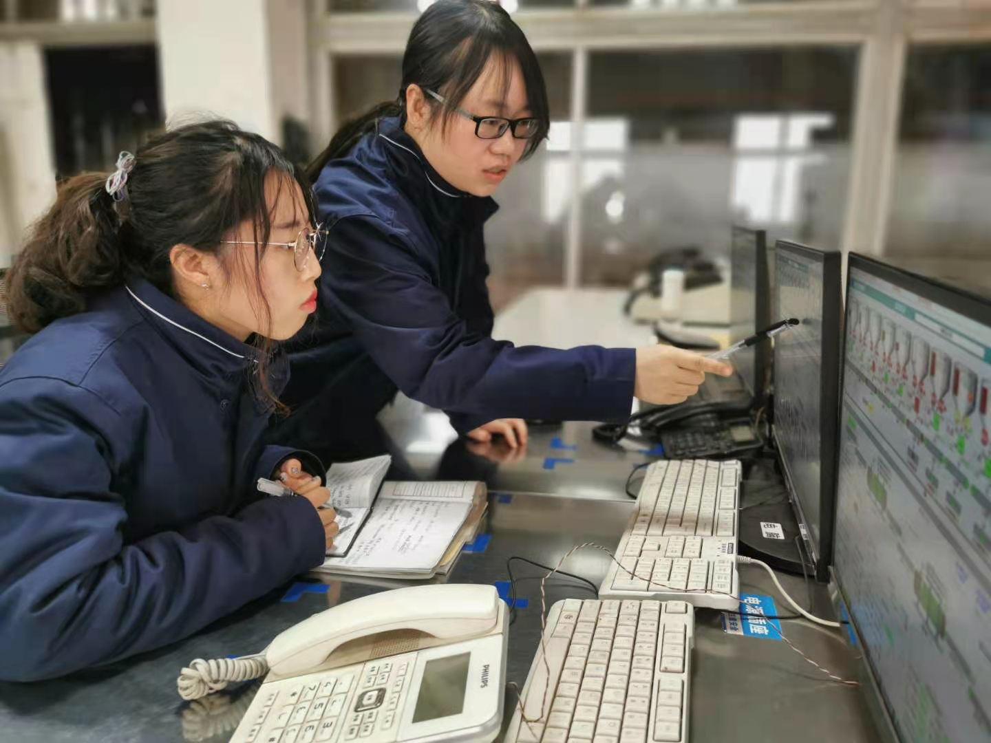 且看那一抹“姹紫嫣紅” 且看那一抹“姹紫嫣紅”