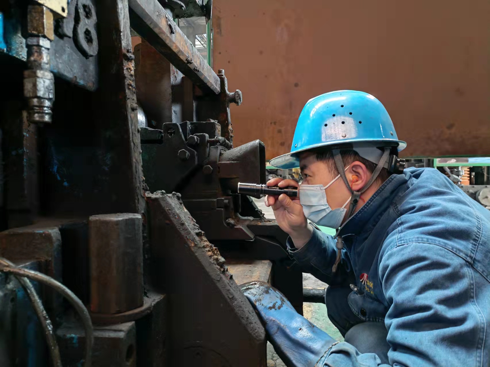 虎虎生威迎新春 奮力沖刺開門紅 虎虎生威迎新春 奮力沖刺開門紅