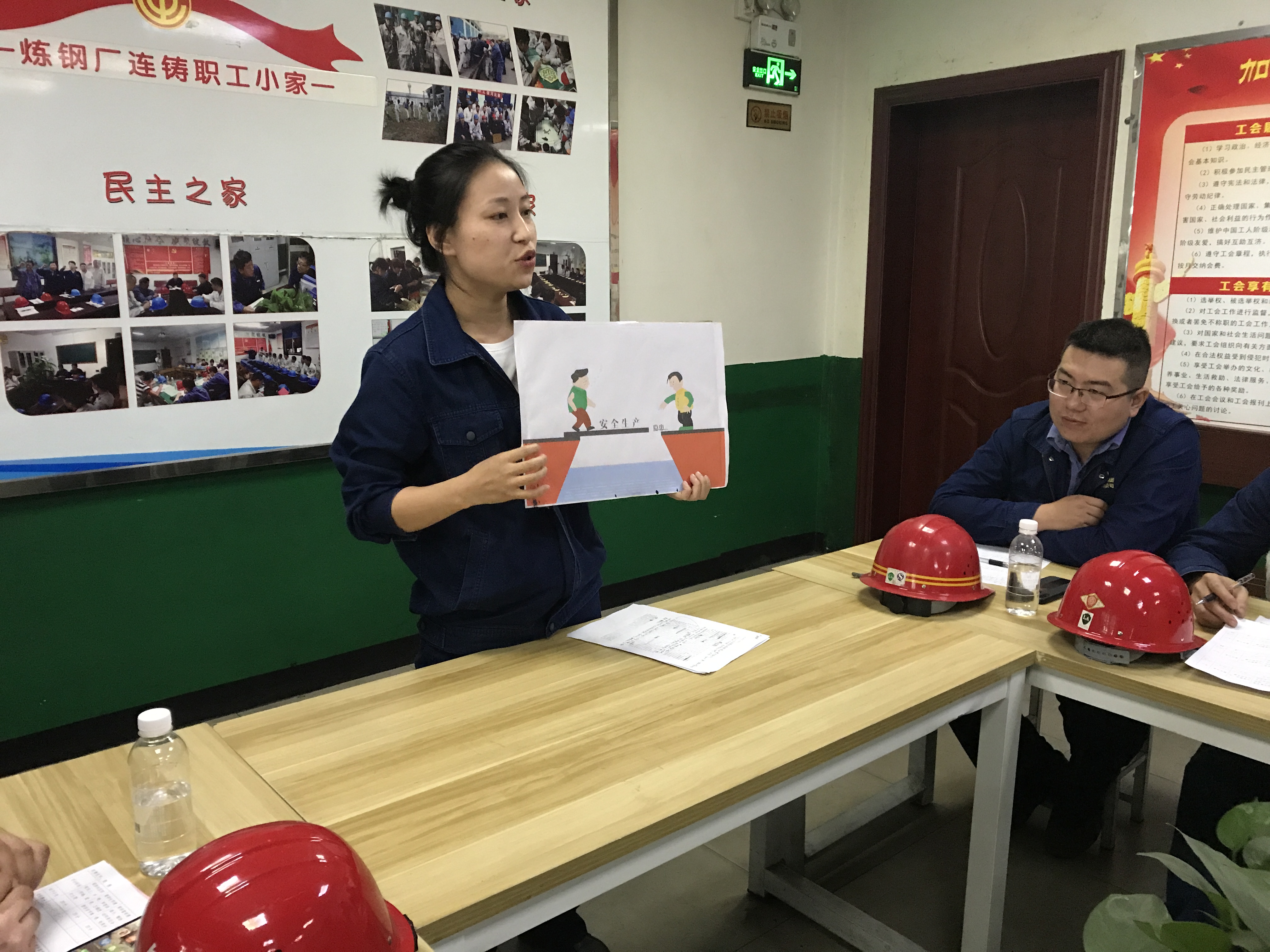 巾幗英姿展風(fēng)采,擔(dān)當(dāng)奉獻(xiàn)綻芳華 巾幗英姿展風(fēng)采,擔(dān)當(dāng)奉獻(xiàn)綻芳華