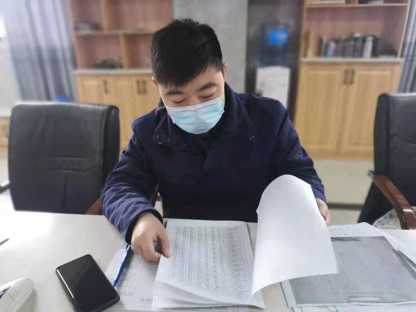 冬寒人暖,我們的故事你要聽嗎? 冬寒人暖,我們的故事你要聽嗎?