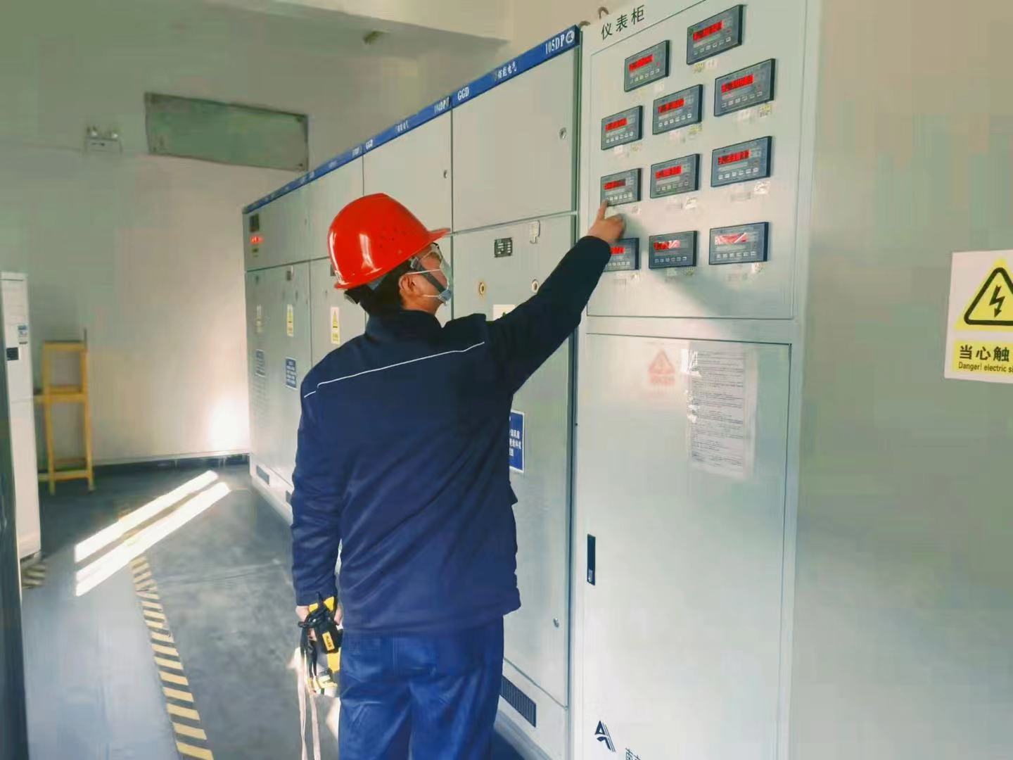 用好“1+1”開創安全管理新格局 用好“1+1”開創安全管理新格局