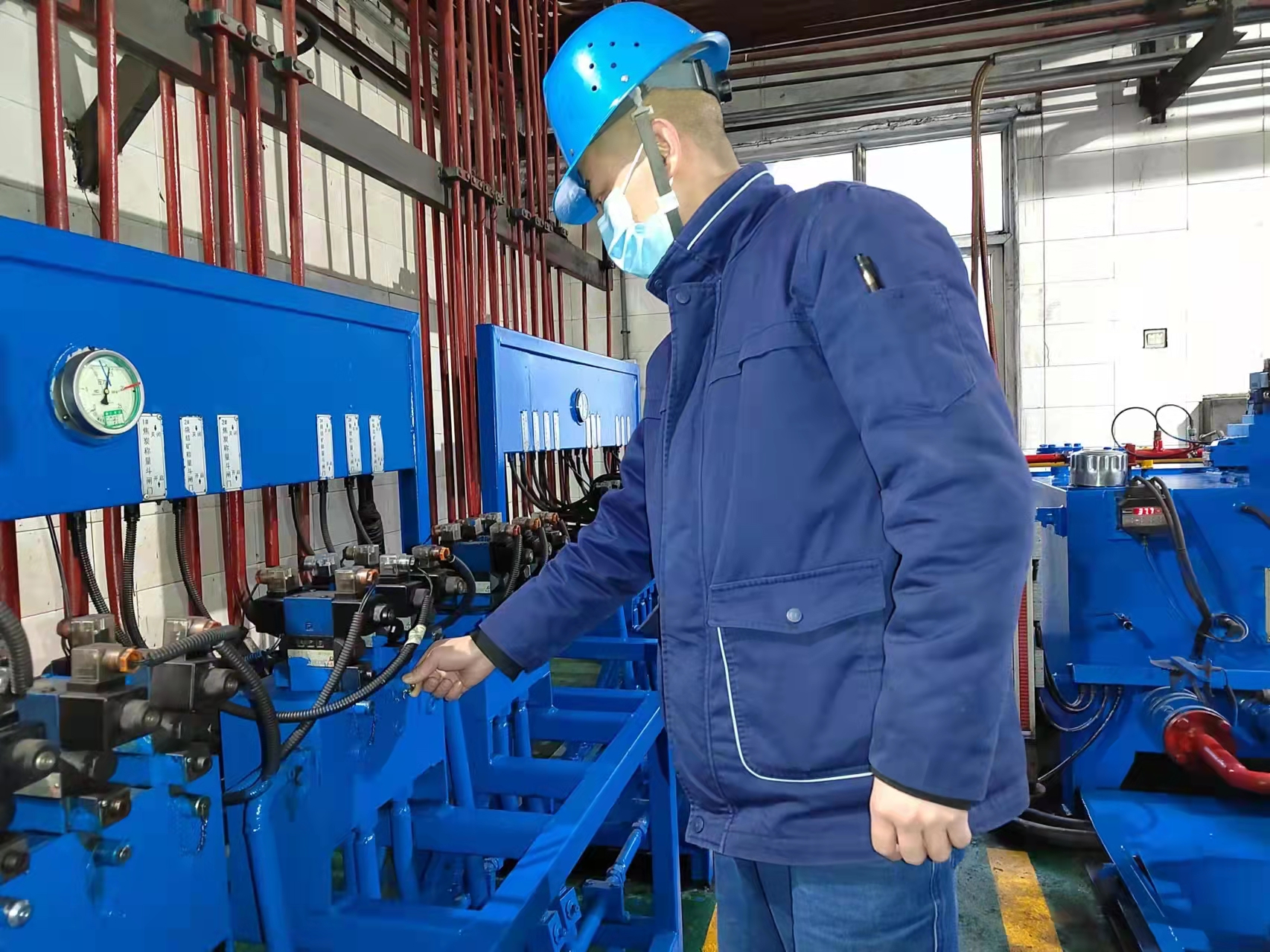 春節我在崗 堅守不打烊 春節我在崗 堅守不打烊