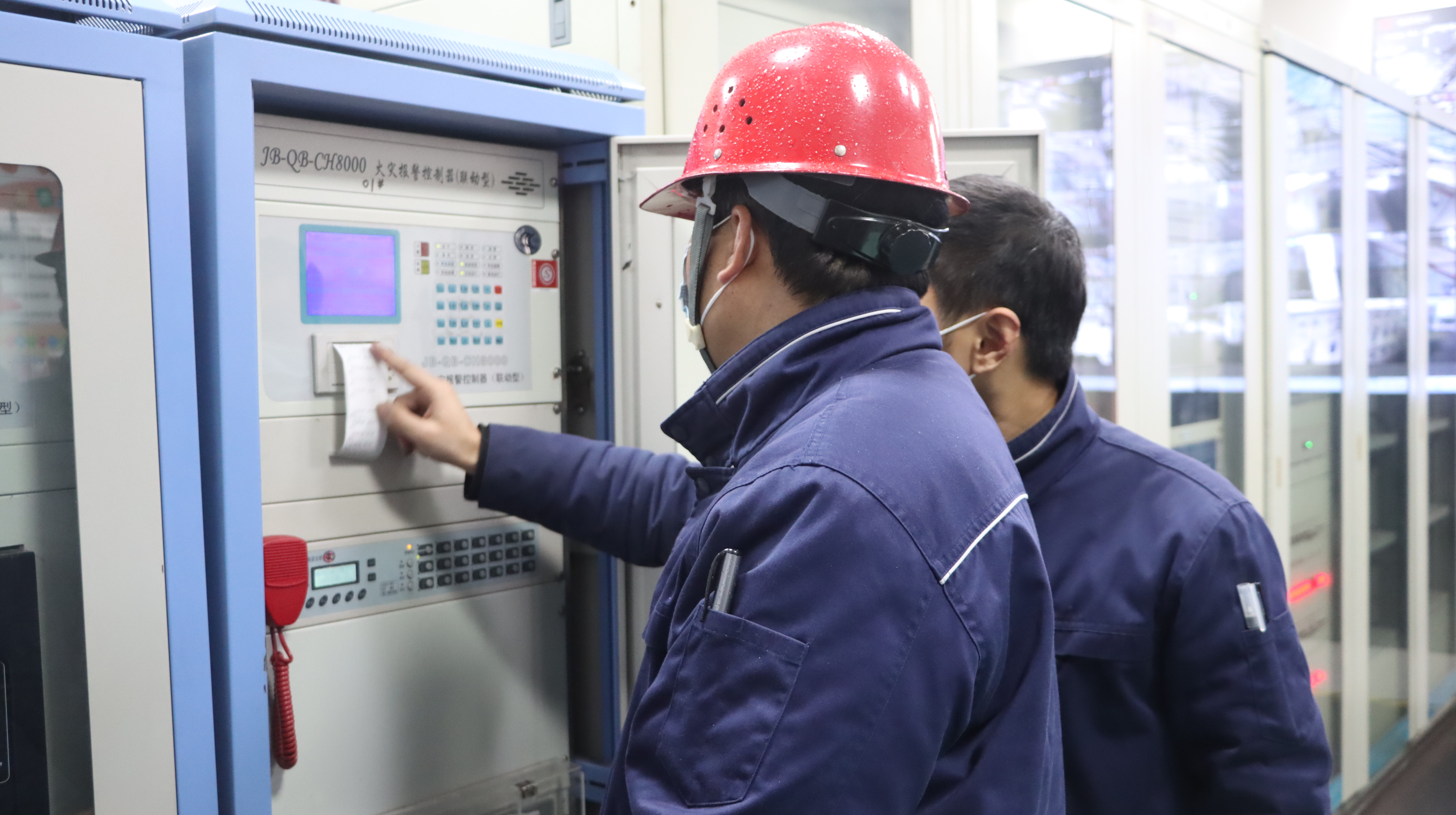 攥指成拳,寫好“雙碳”綠色答卷 攥指成拳,寫好“雙碳”綠色答卷