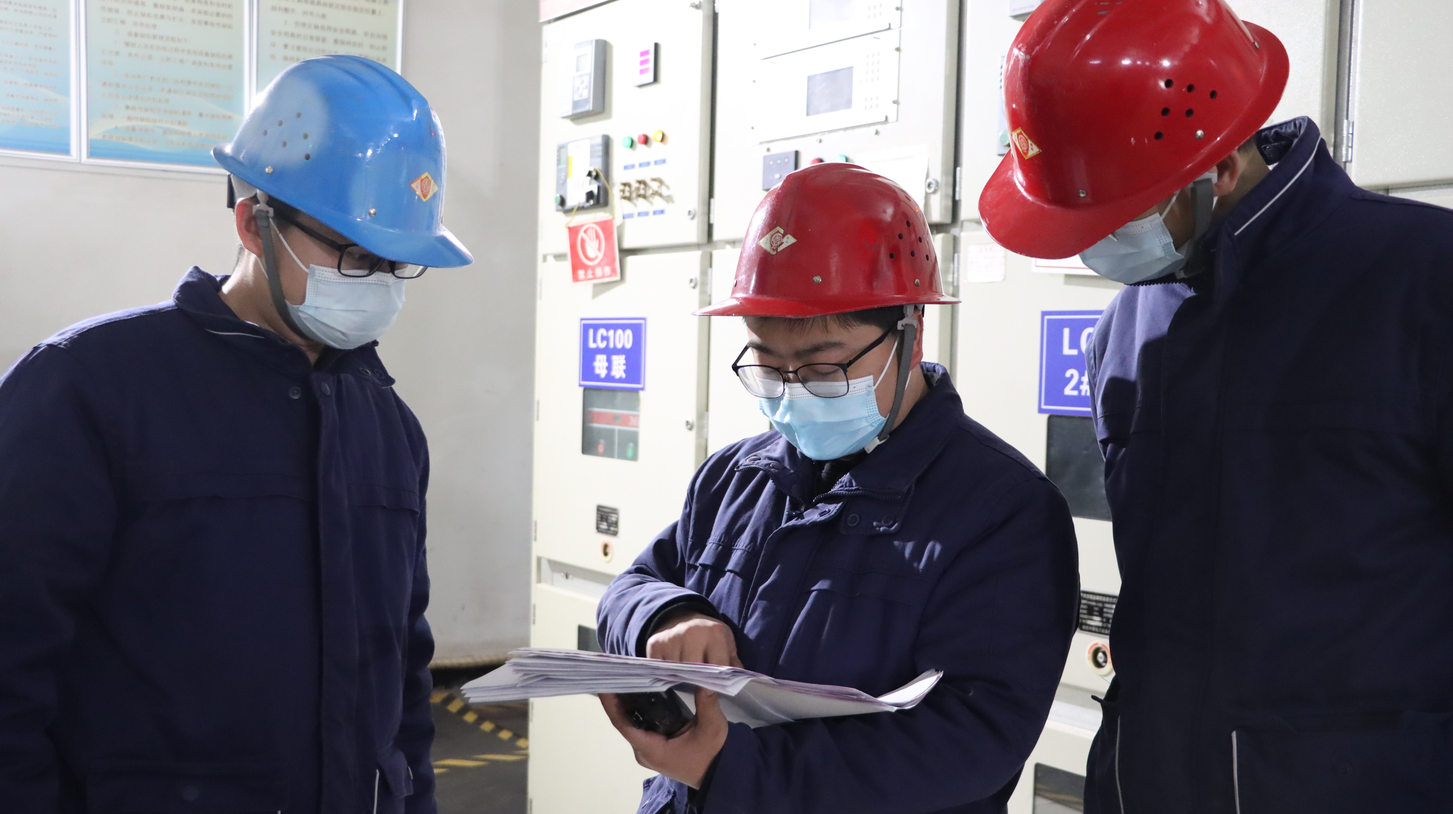 �z����Ӱ�����L(f��ng)�����У�������ů�����o(h��)