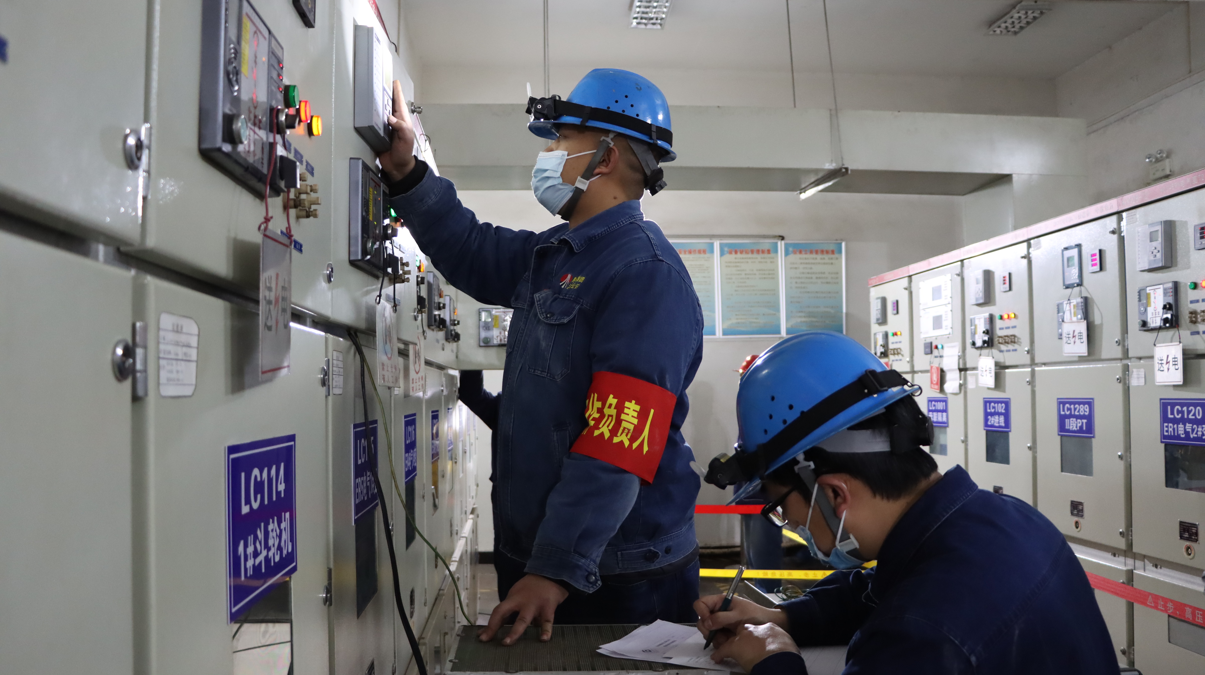 �z����Ӱ�����L(f��ng)�����У�������ů�����o(h��)