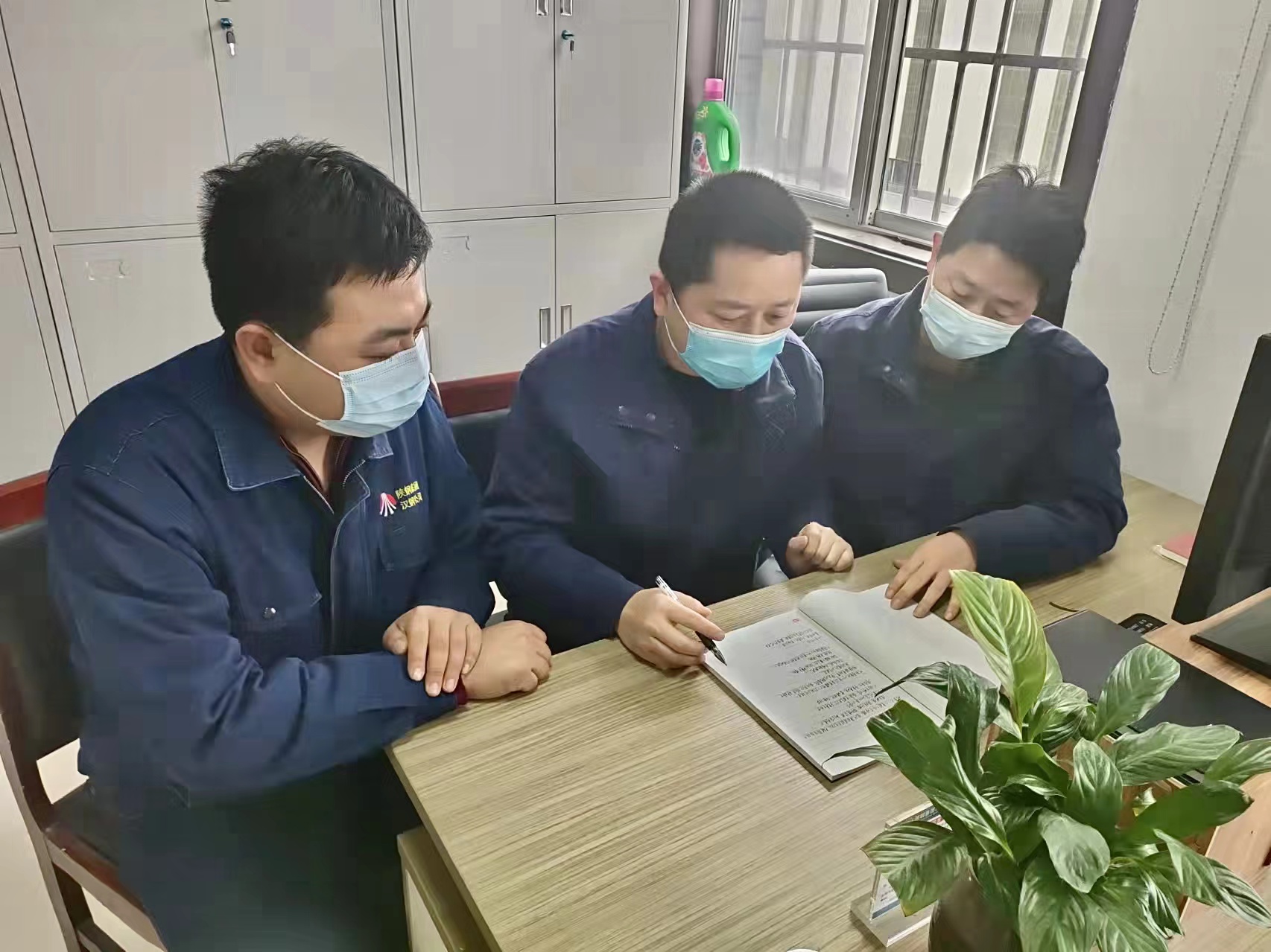 ������Ч���҂���ԓ�@����