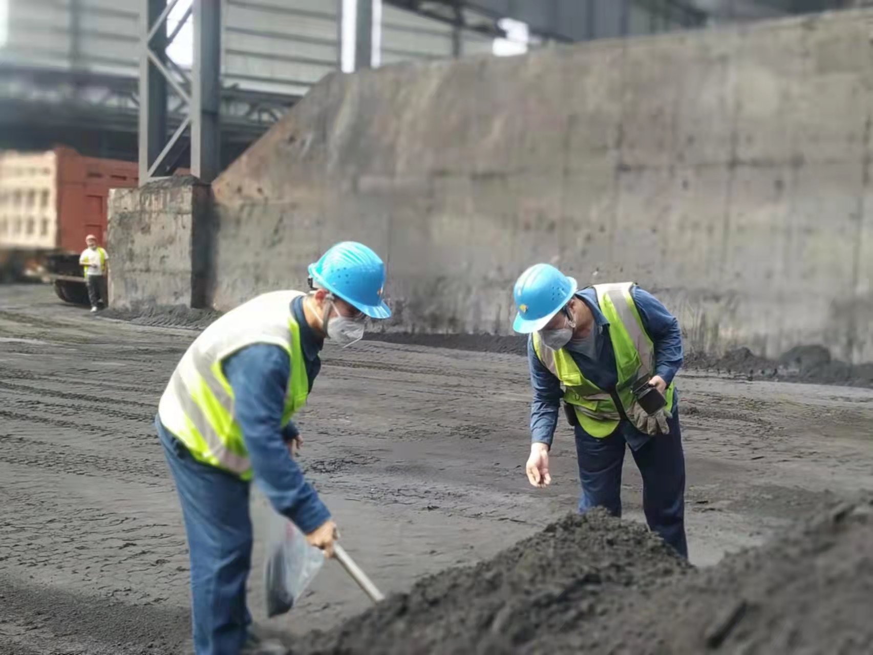 �\�����ӣ����Ýh䓹�˾�����T�T��