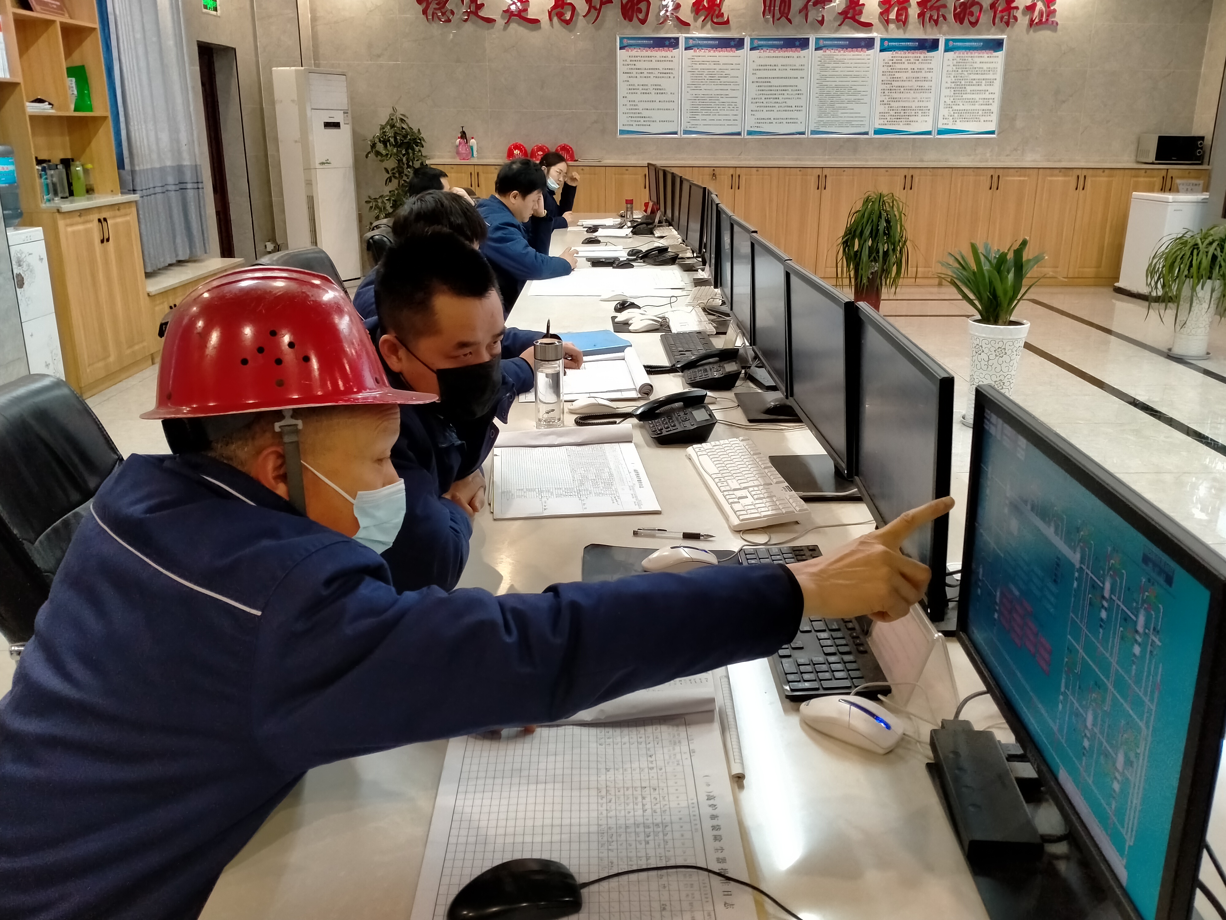 我身邊的“雷鋒”故事 我身邊的“雷鋒”故事