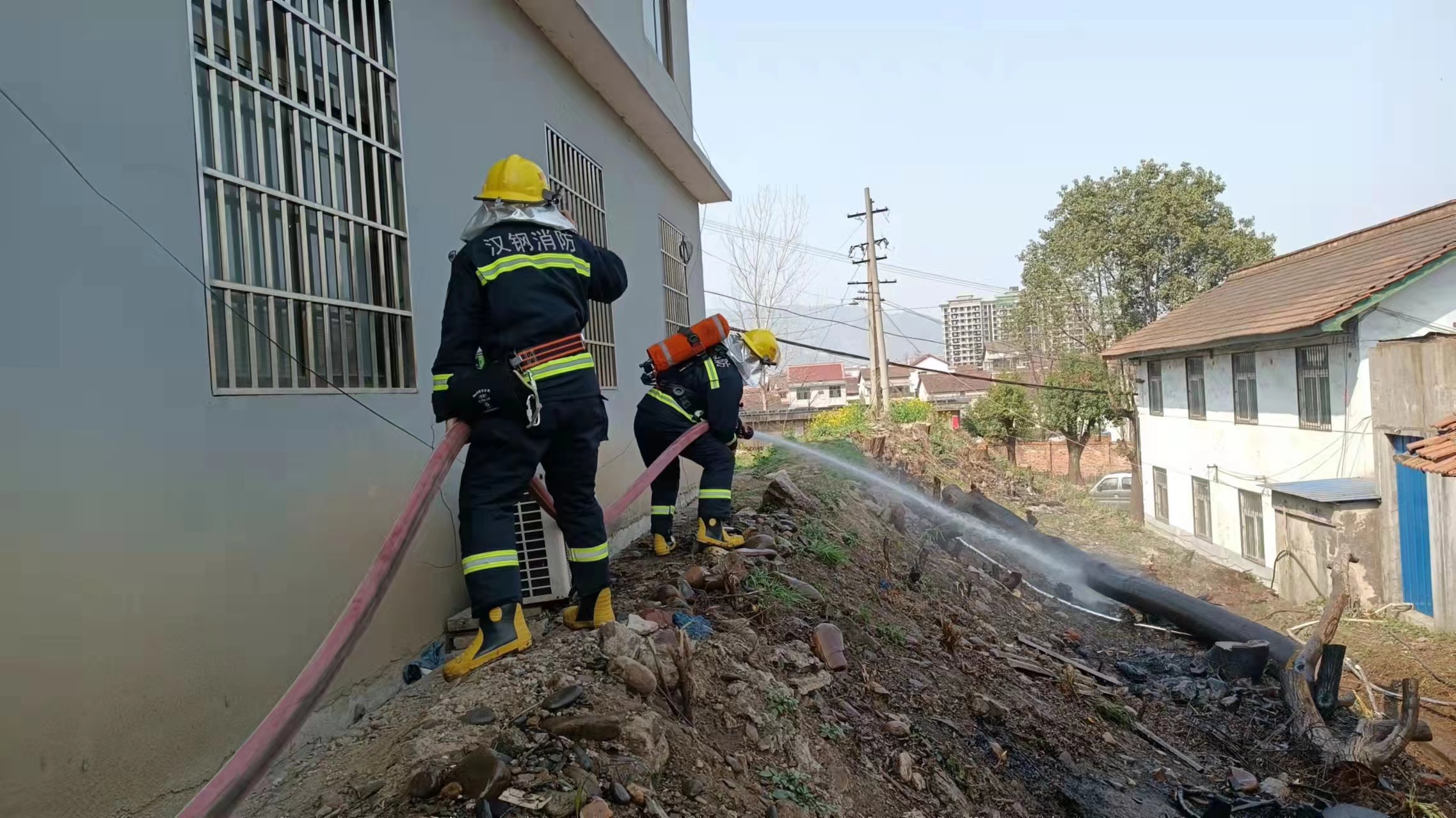 迅速！有力！公司專職消防隊應(yīng)急處置“顯身手”