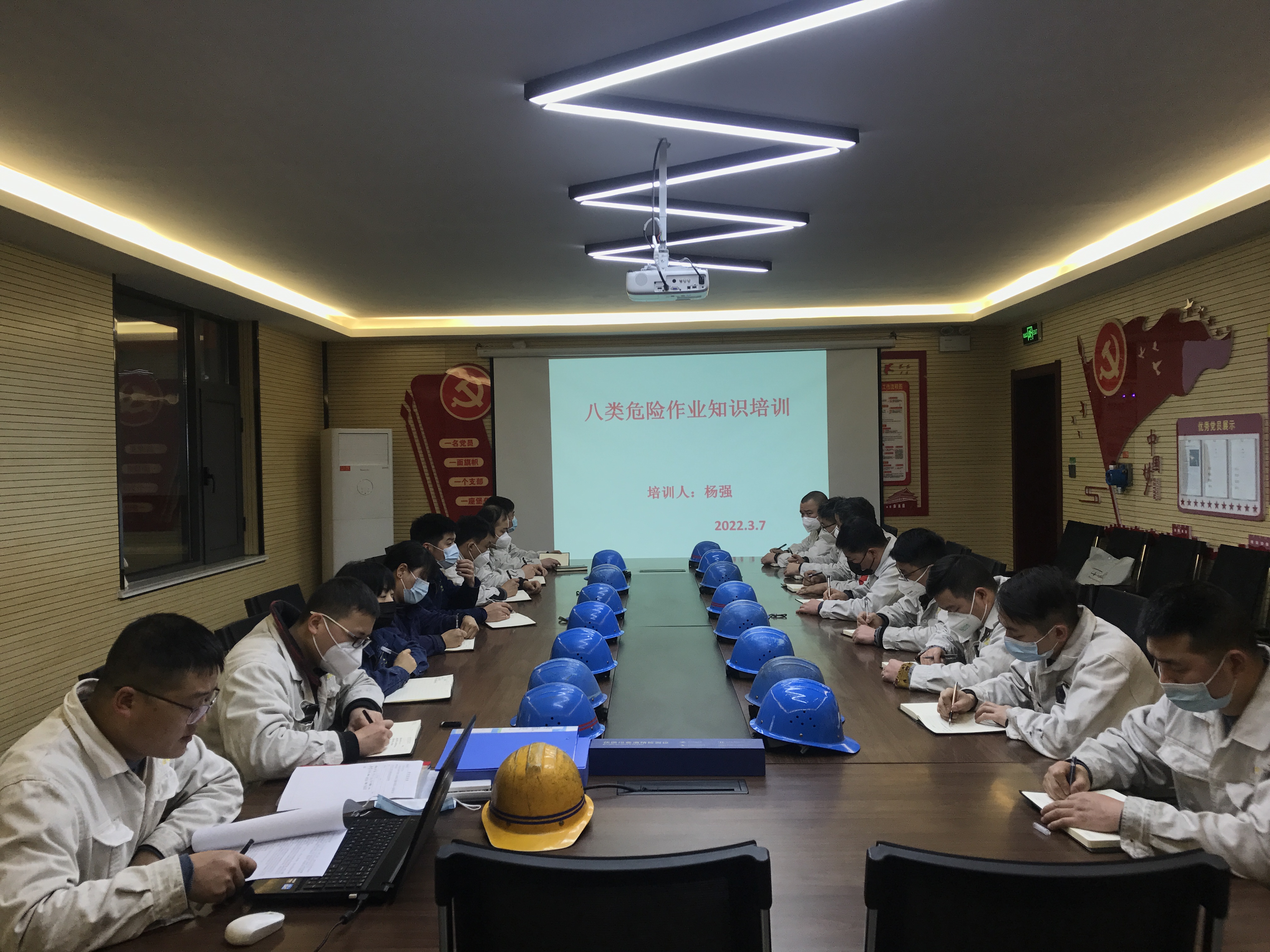 ׌��M��С���������l����������