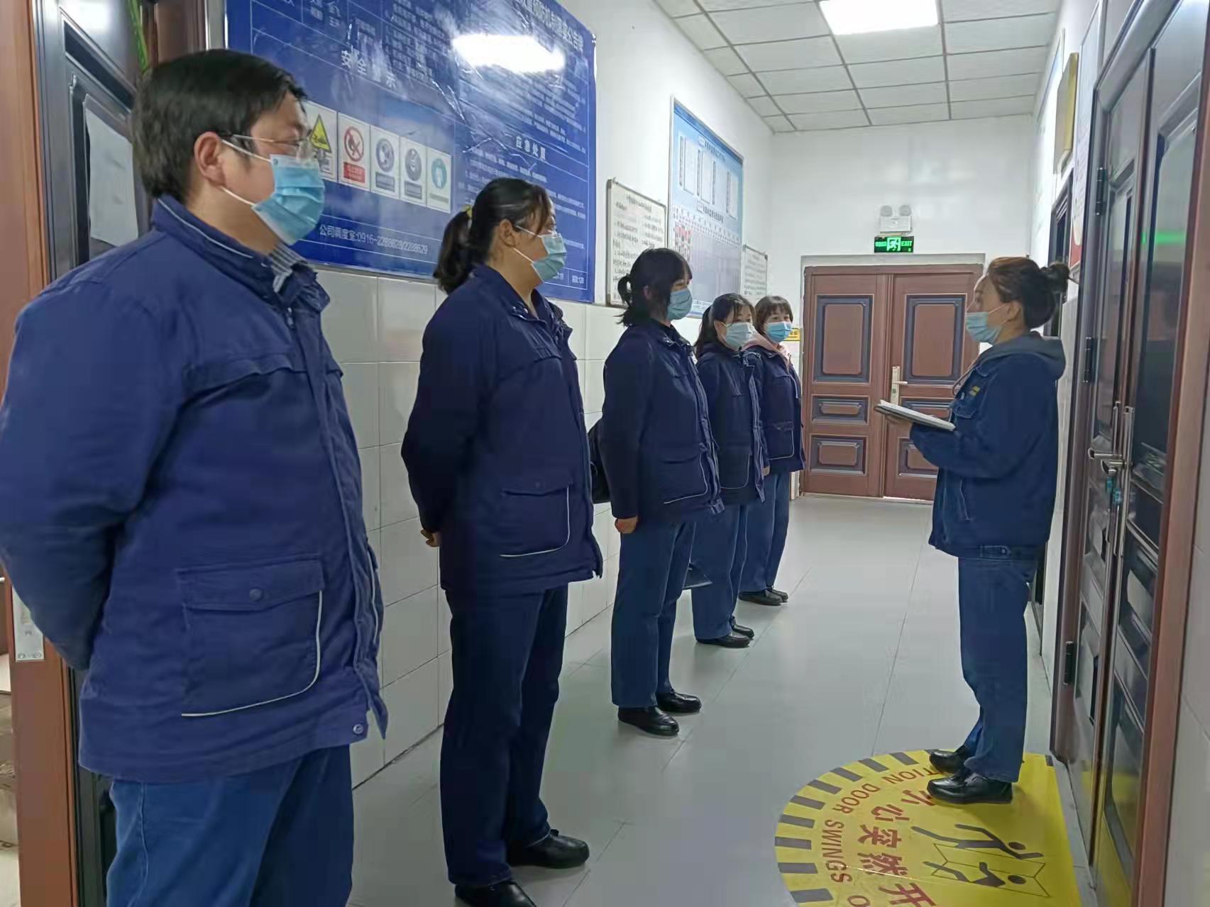 ��á����P���� ������M�������|��Ч