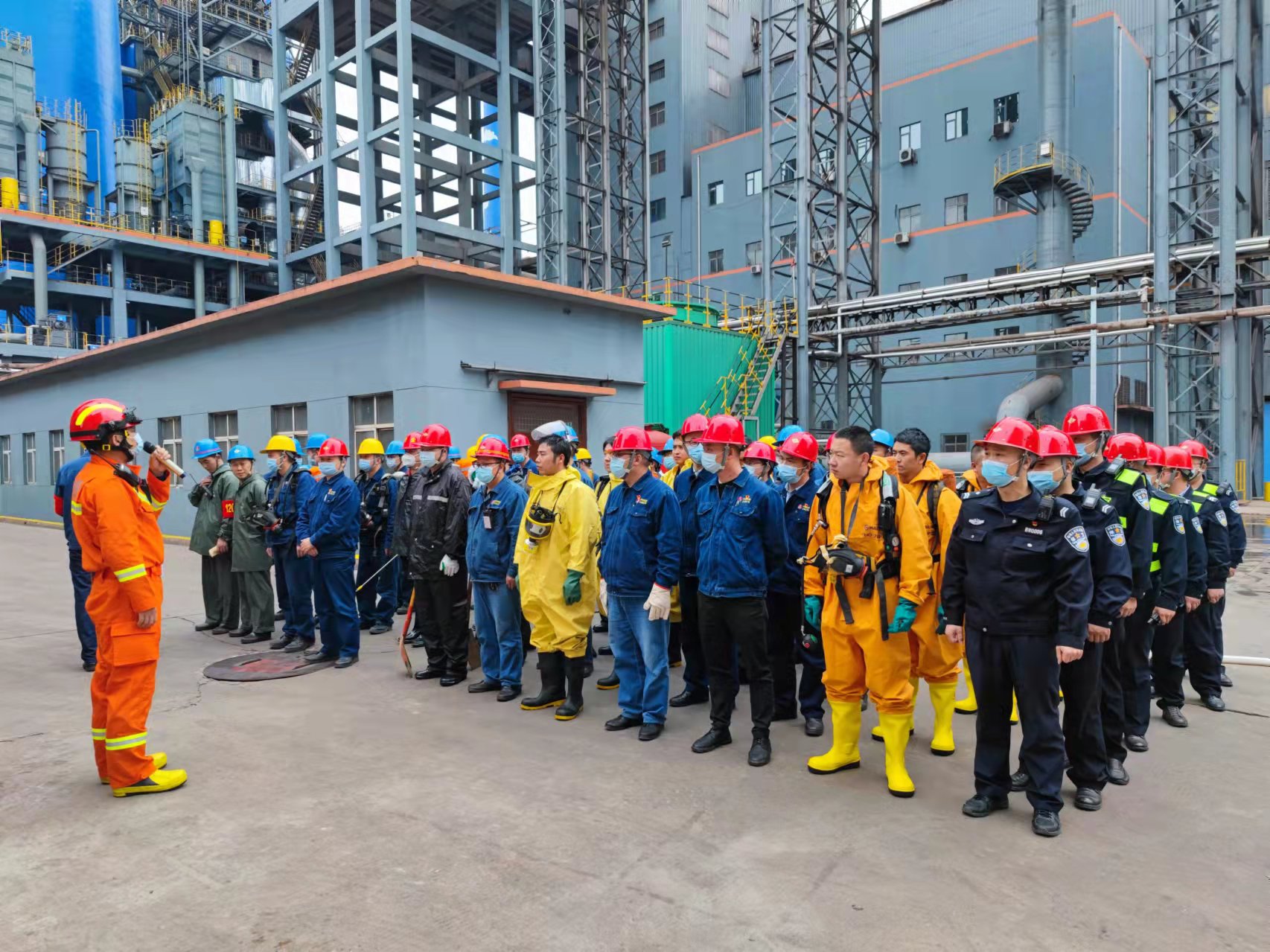 以練促戰(zhàn)——漢鋼公司開展2022年?；肥鹿蕬?yīng)急演練