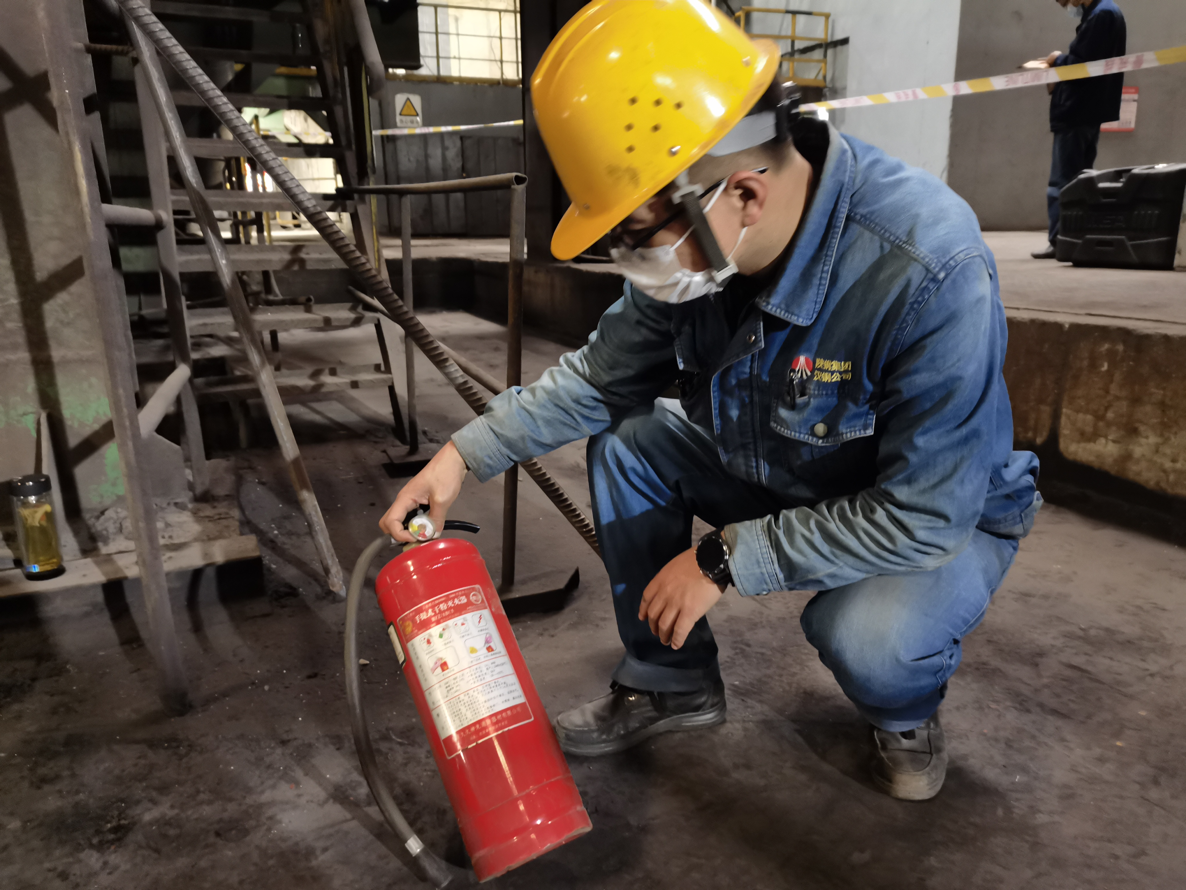 直擊現(xiàn)場,鏡頭里的“檢修日記” 直擊現(xiàn)場,鏡頭里的“檢修日記”