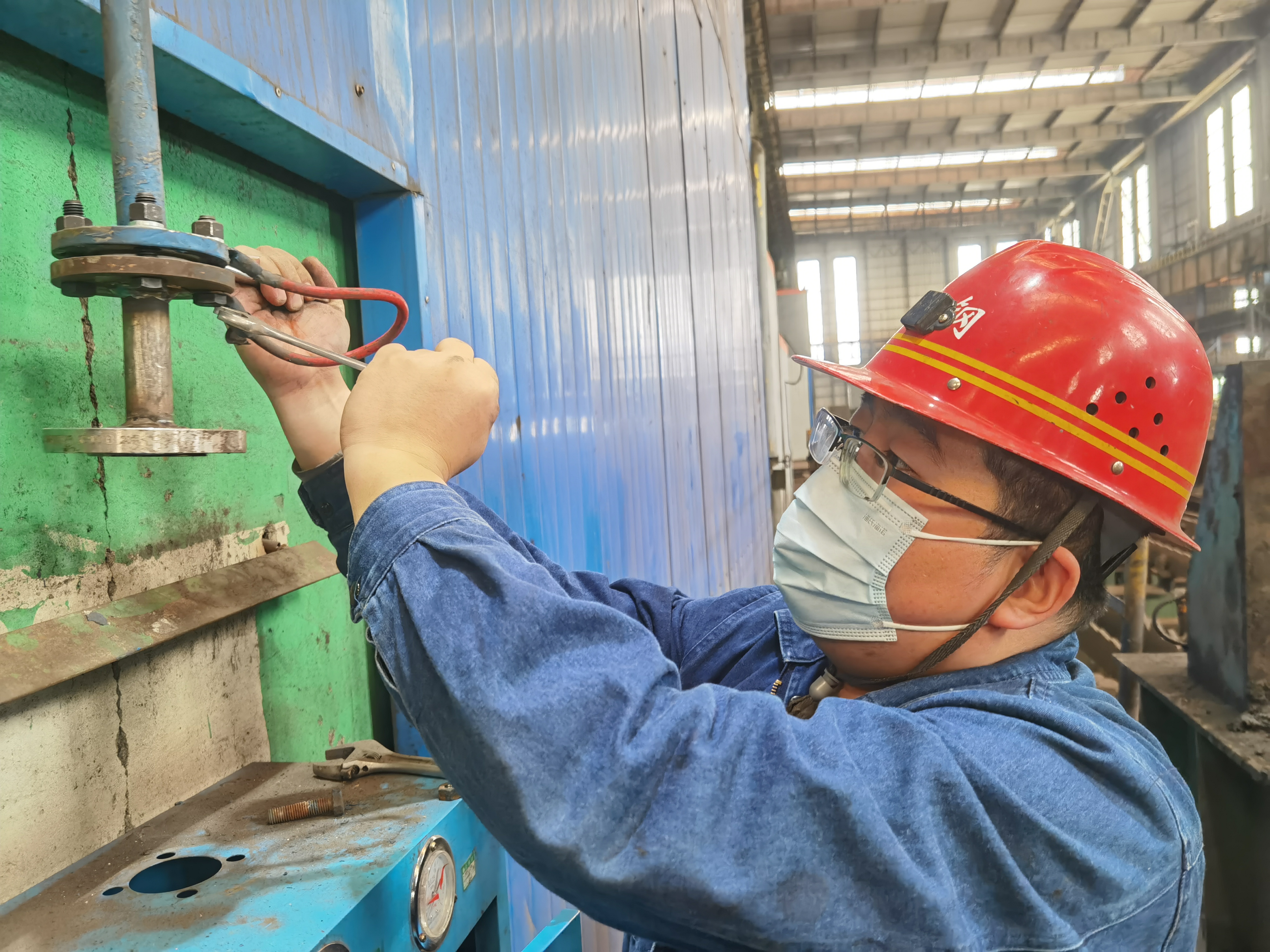 直擊現(xiàn)場,鏡頭里的“檢修日記” 直擊現(xiàn)場,鏡頭里的“檢修日記”