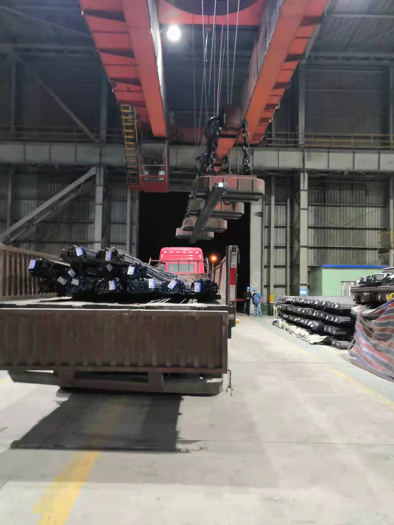 1噸鋼材也能賣！陜鋼集團(tuán)多單位協(xié)作支持長(zhǎng)安大學(xué)科研