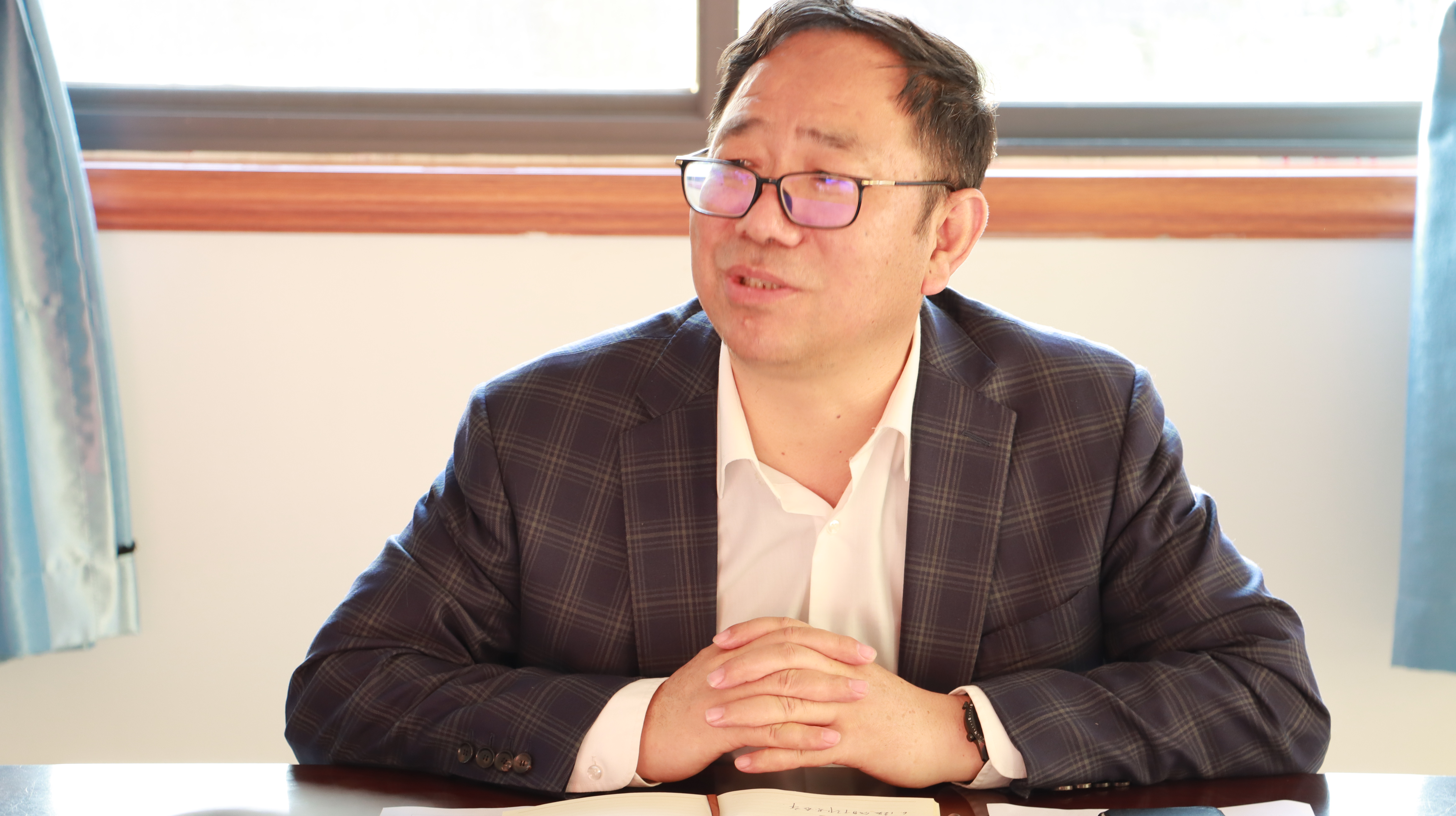 武軍強(qiáng)到漢鋼公司物流中心開(kāi)展班組安全管理指導(dǎo) 武軍強(qiáng)到漢鋼公司物流中心開(kāi)展班組安全管理指導(dǎo)