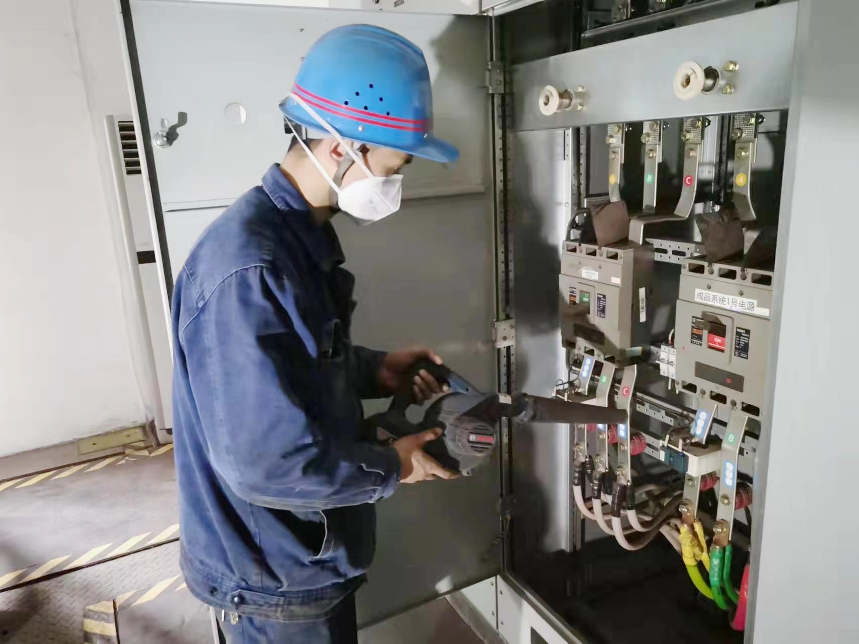 “創(chuàng)新+效益”實(shí)現(xiàn)設(shè)備管理再提升 “創(chuàng)新+效益”實(shí)現(xiàn)設(shè)備管理再提升