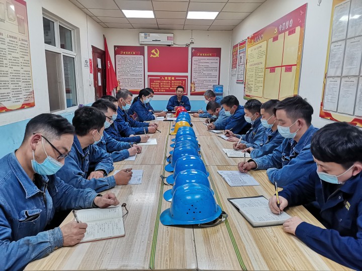 三式聯(lián)動齊發(fā)力 撐起安全“保護傘” 三式聯(lián)動齊發(fā)力 撐起安全“保護傘”