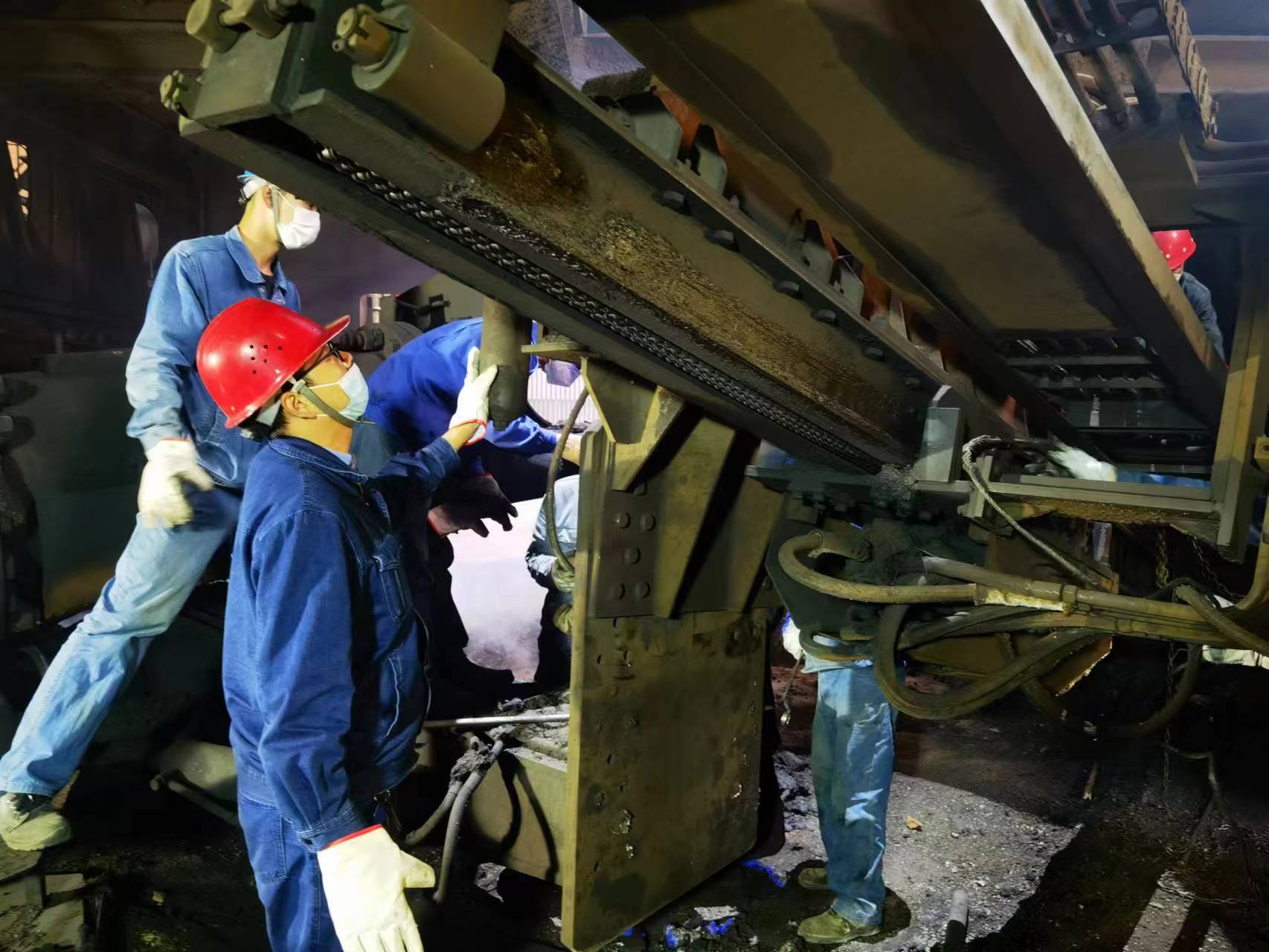 打好“組合拳”精準“降成本” 打好“組合拳”精準“降成本”