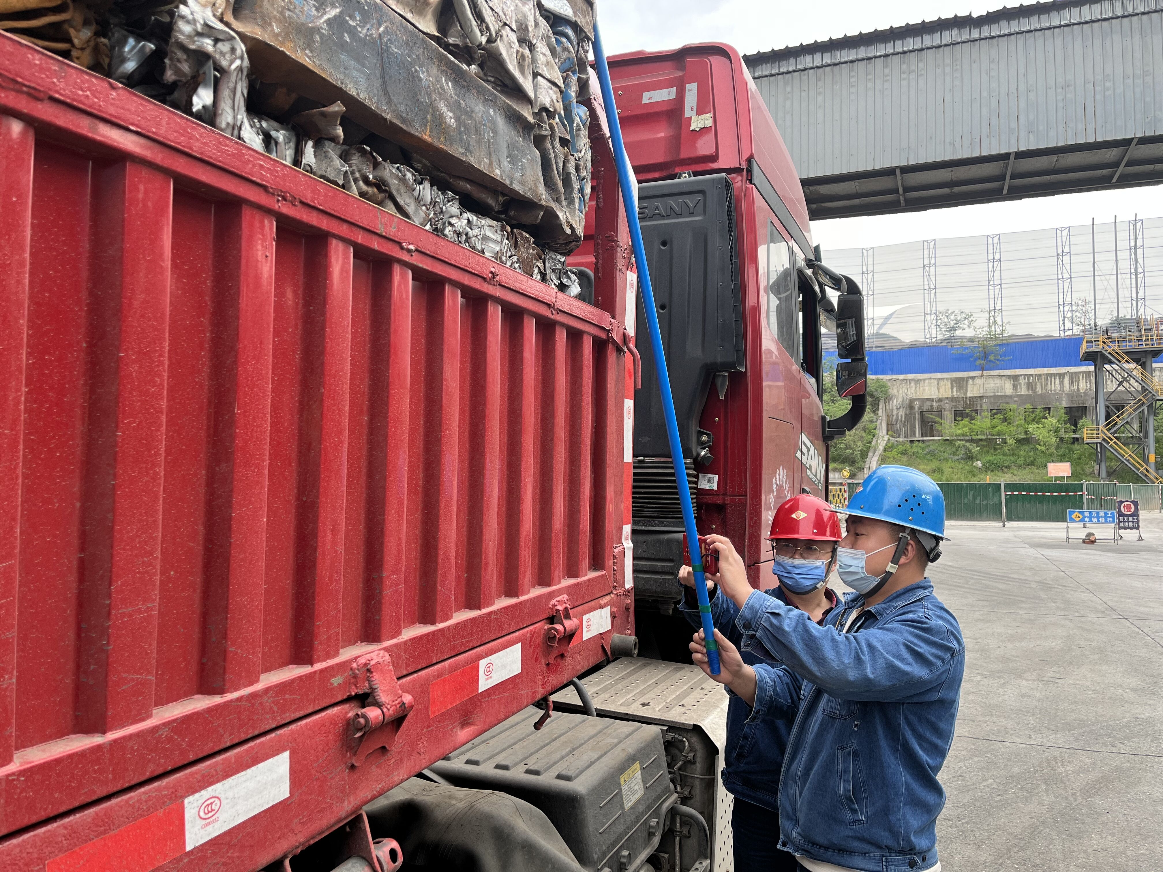 把職工的事兒放在心上,落到實處 把職工的事兒放在心上,落到實處