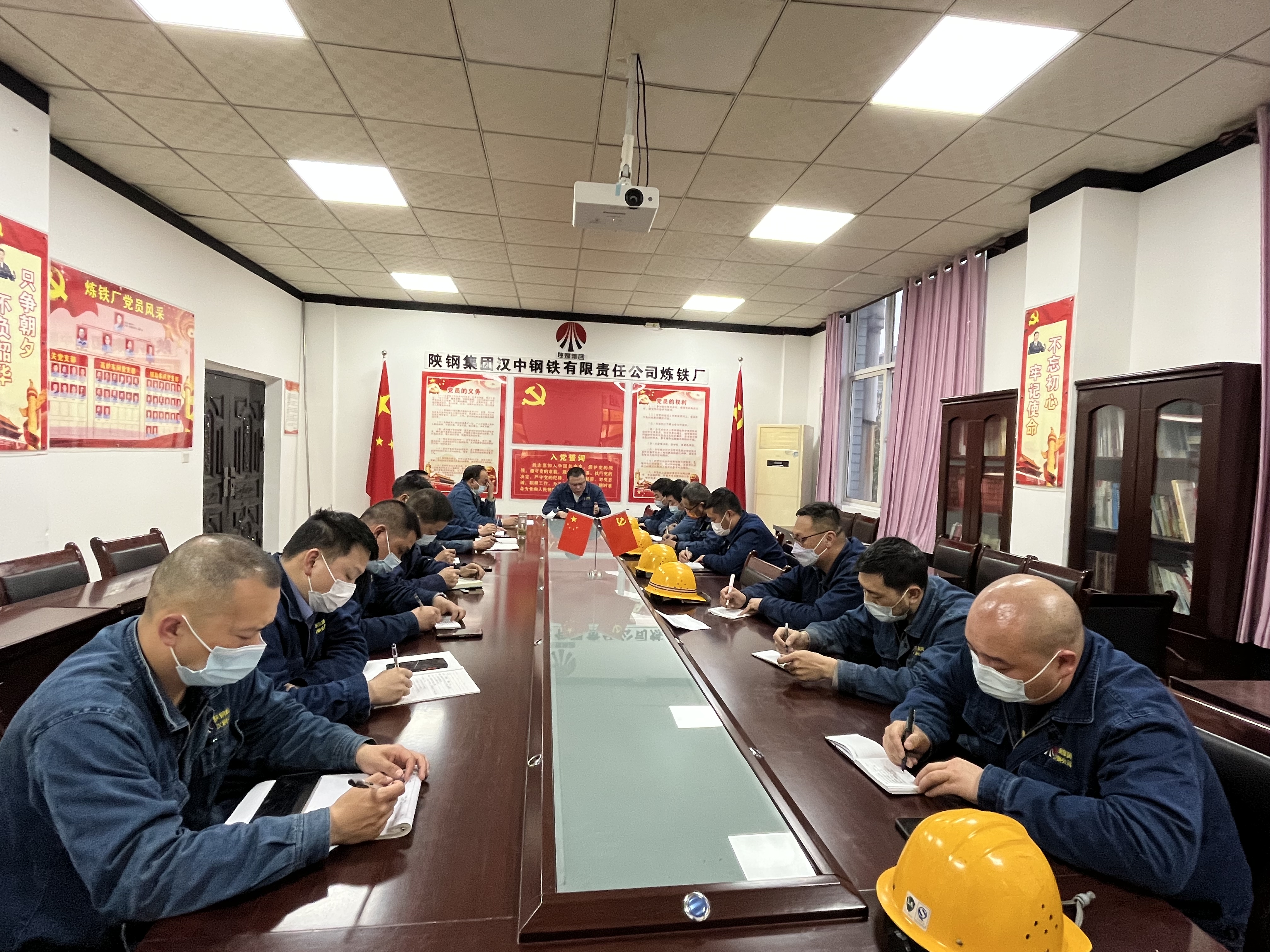 ��Ŀ�ˡ� �ѷ���׌����ȫ���桱��������