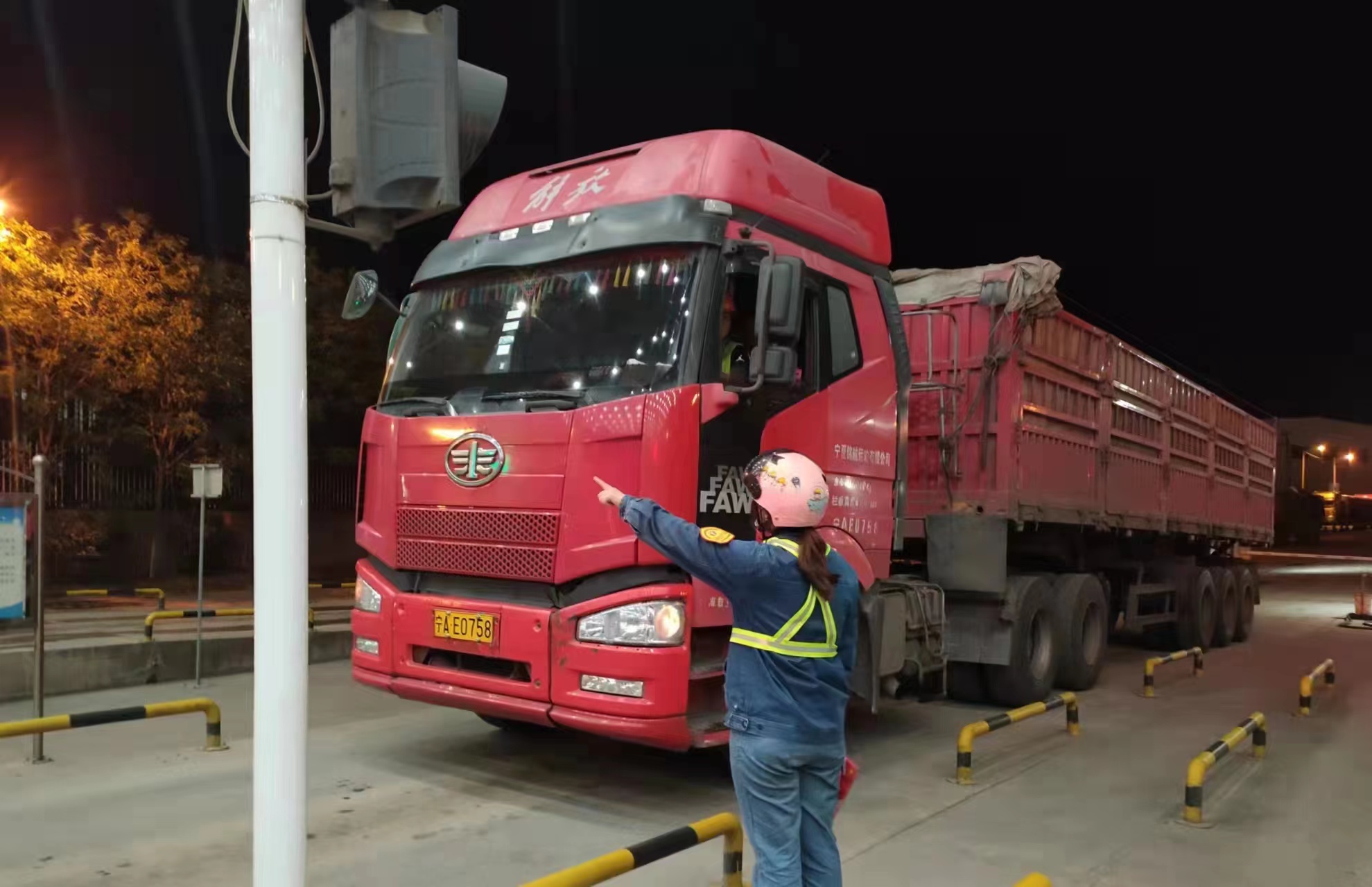 夜行女俠們的超能力 夜行女俠們的超能力