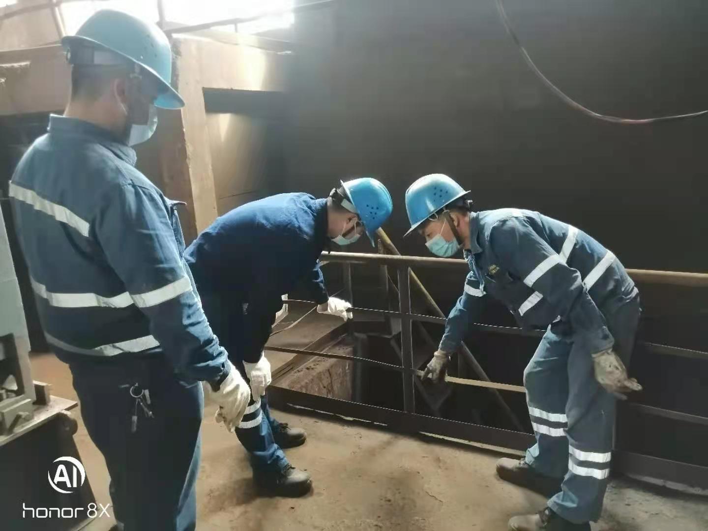 班組里的多面手 班組里的多面手