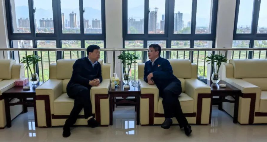 �й��ž��h�M��ӛ�����L�������˾�{��