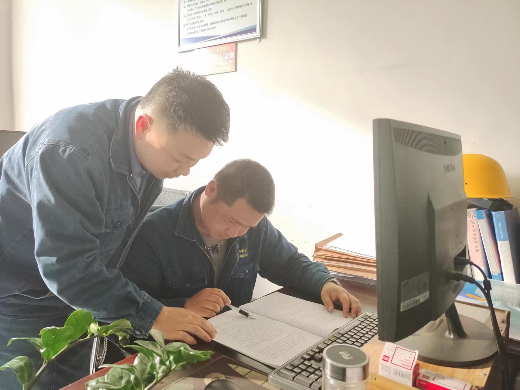 青春綻放 不負芳華 -----“五四青年節”致敬最美的你們 青春綻放 不負芳華 -----“五四青年節”致敬最美的你們