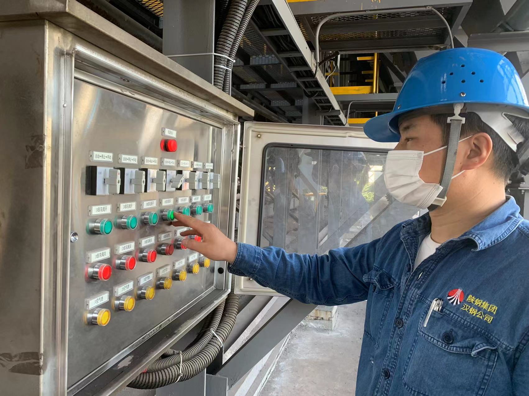 揚(yáng)起“奮斗志” 奏響青春建功“合奏曲” 揚(yáng)起“奮斗志” 奏響青春建功“合奏曲”