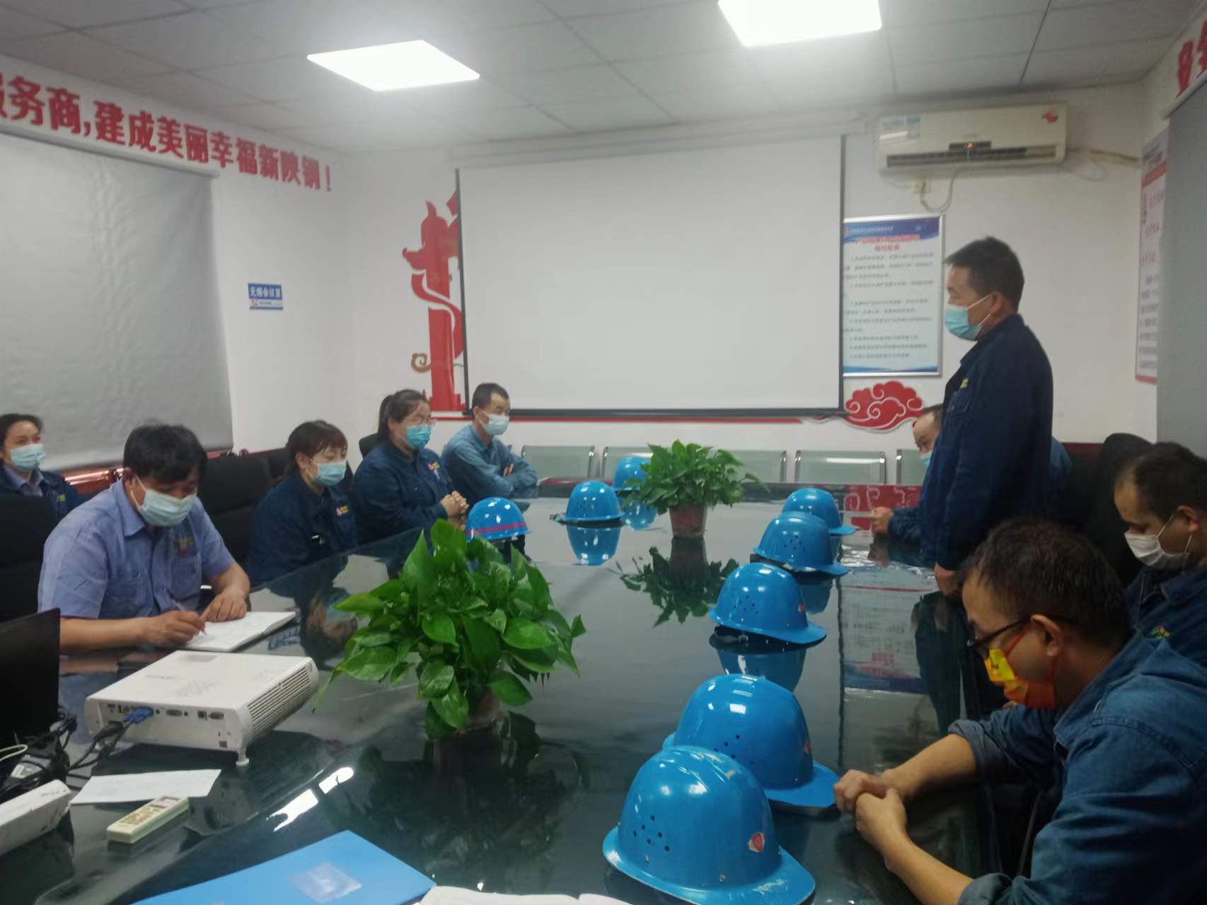 多點滲透提升“六型班組”管理水平 多點滲透提升“六型班組”管理水平