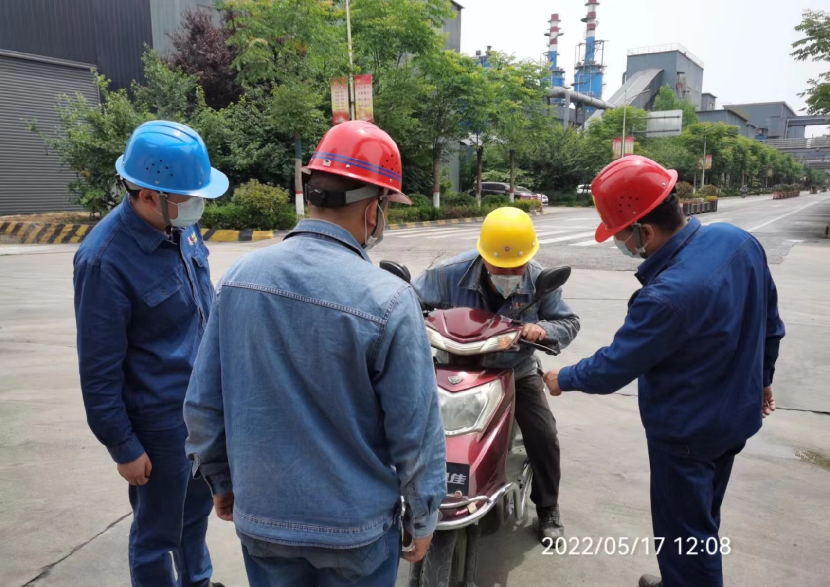 摩托車駕駛者，請你騎車悠著點