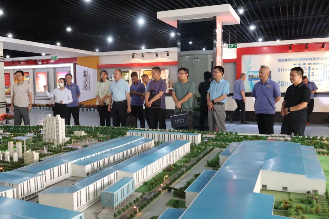 漢中市親商助企辦到公司督導檢查親商助企暨工業穩增長工作