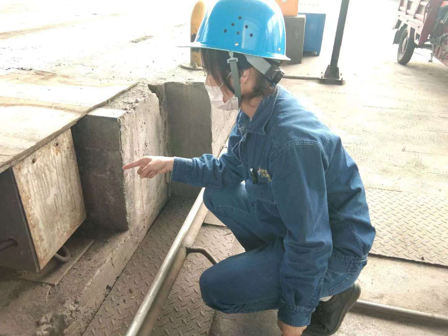 �V�в���  ������ȫ���a�������¾��桱