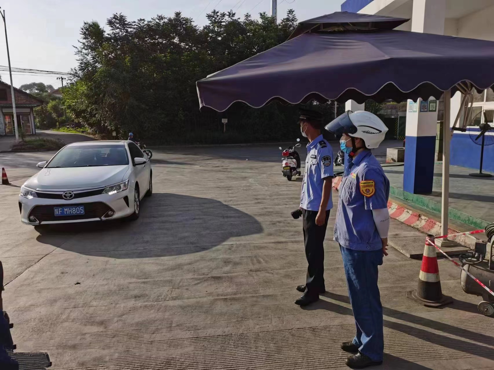 匯聚青春合力 筑牢安全防線 匯聚青春合力 筑牢安全防線