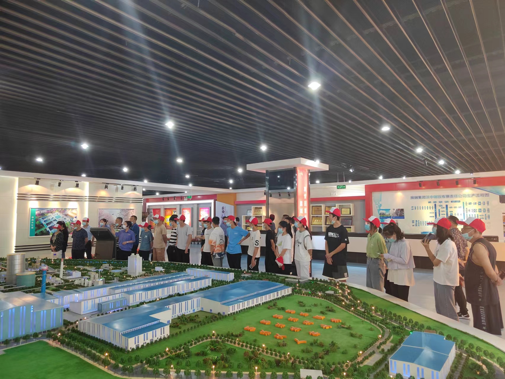 漢中創研研學旅行社組織學生團到公司參觀研學 漢中創研研學旅行社組織學生團到公司參觀研學