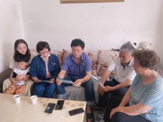 女工協管助安全,掀起安全生產“新浪潮” 女工協管助安全,掀起安全生產“新浪潮”