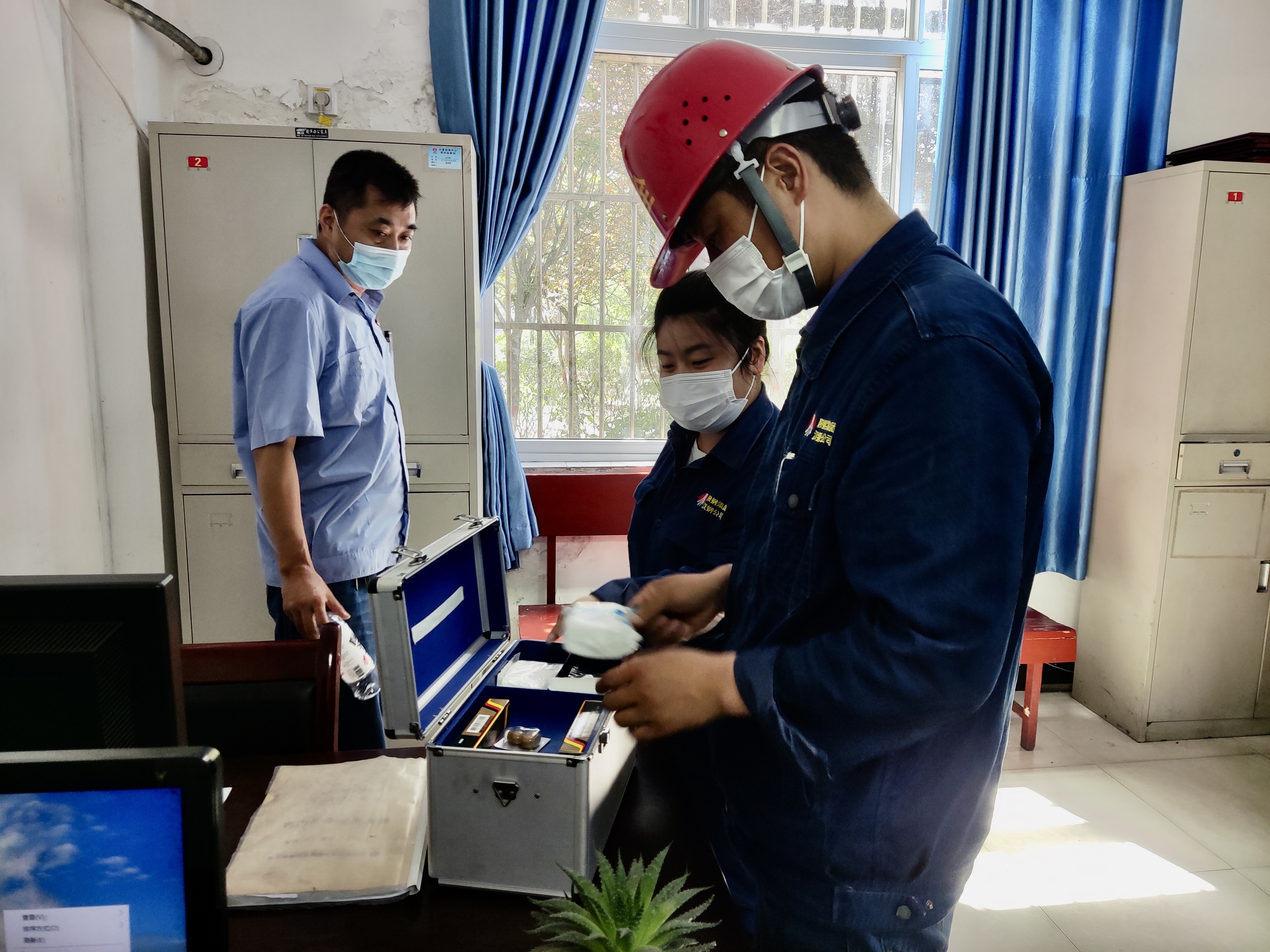 關愛員工辦實事,防暑降溫促生產 關愛員工辦實事,防暑降溫促生產