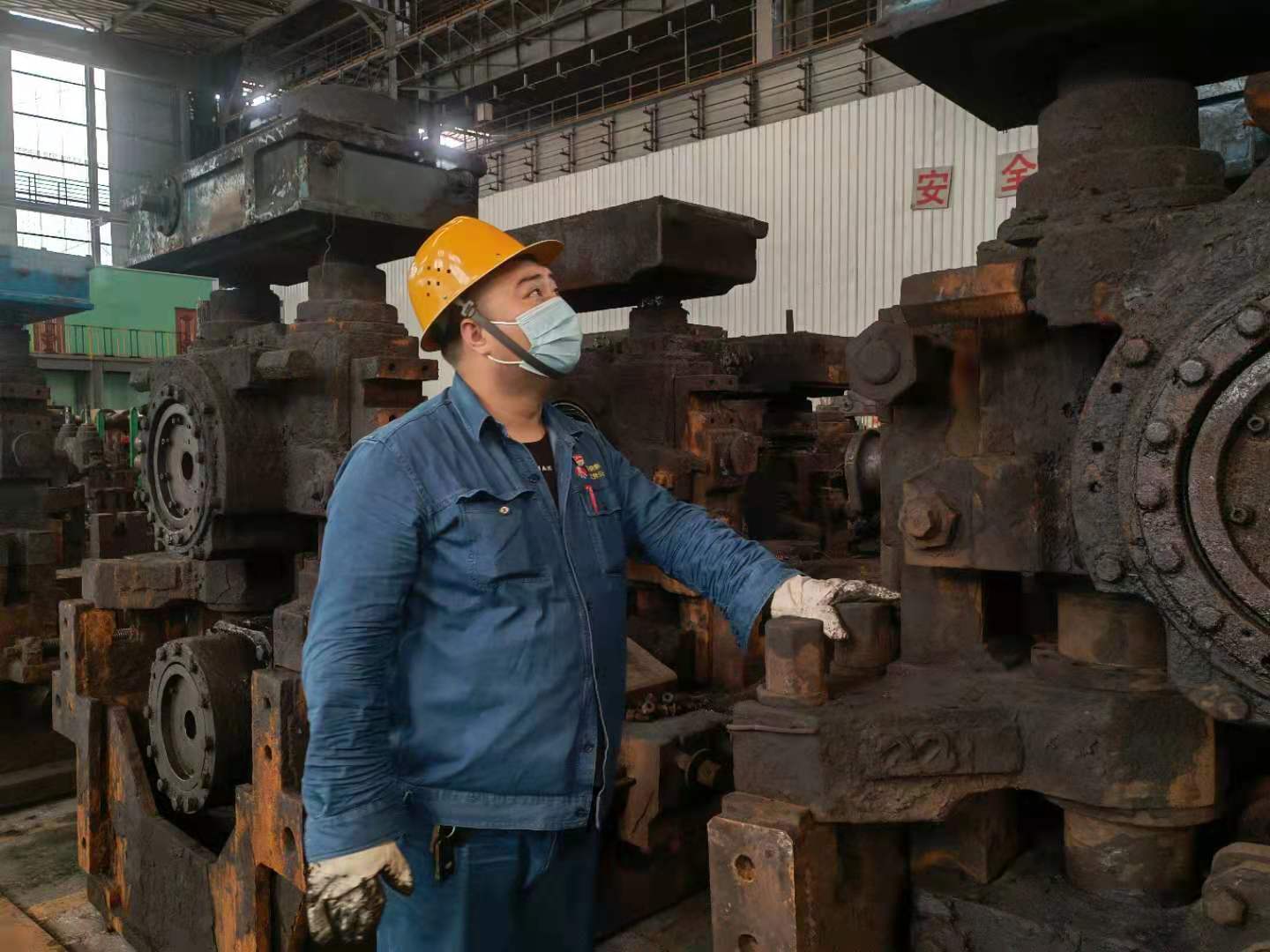 成長在一面黨旗下的“安全尖兵” 成長在一面黨旗下的“安全尖兵”