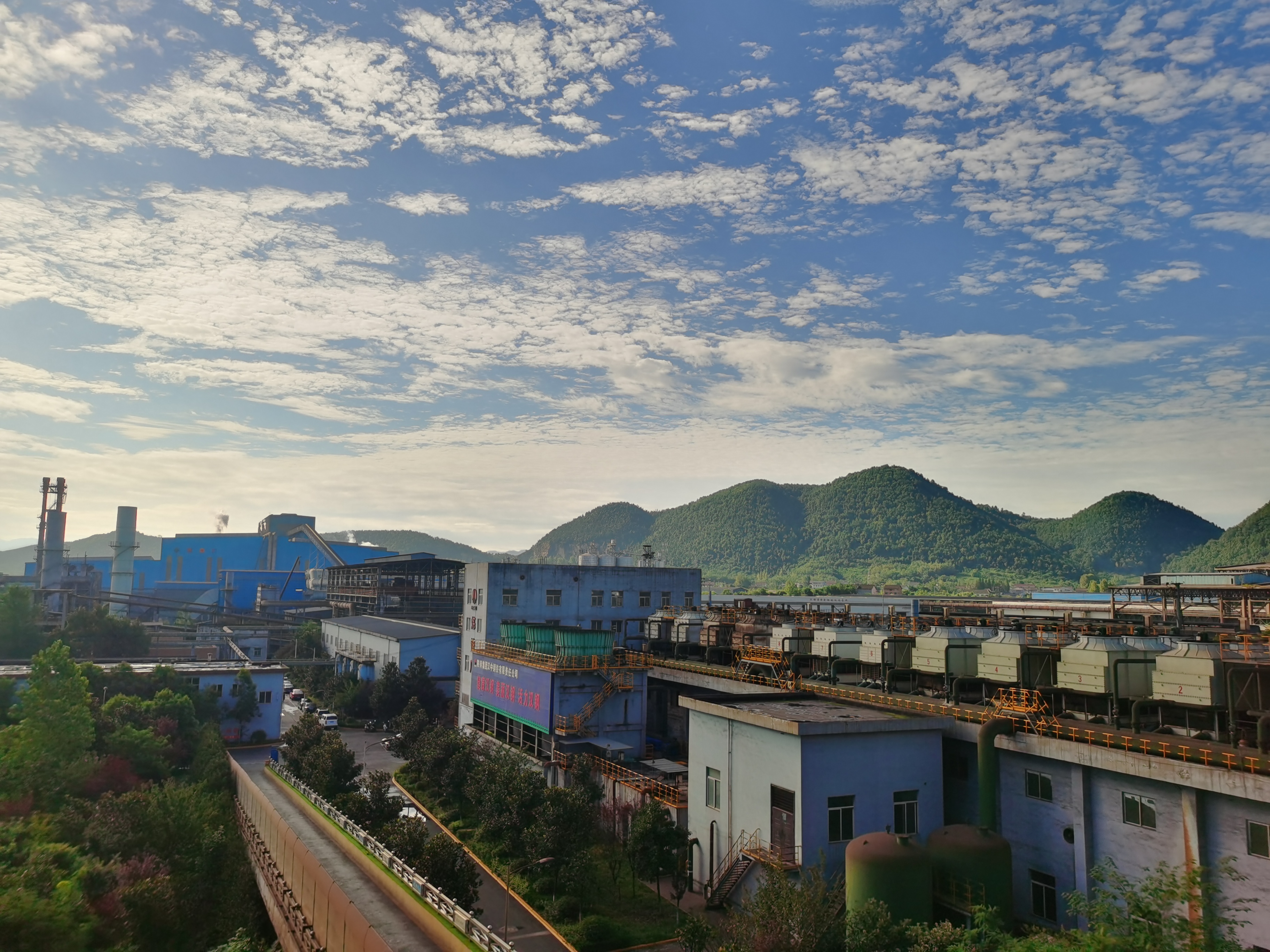 恪守藍天碧水初心,積聚綠色發展“蝶變”力量 恪守藍天碧水初心,積聚綠色發展“蝶變”力量