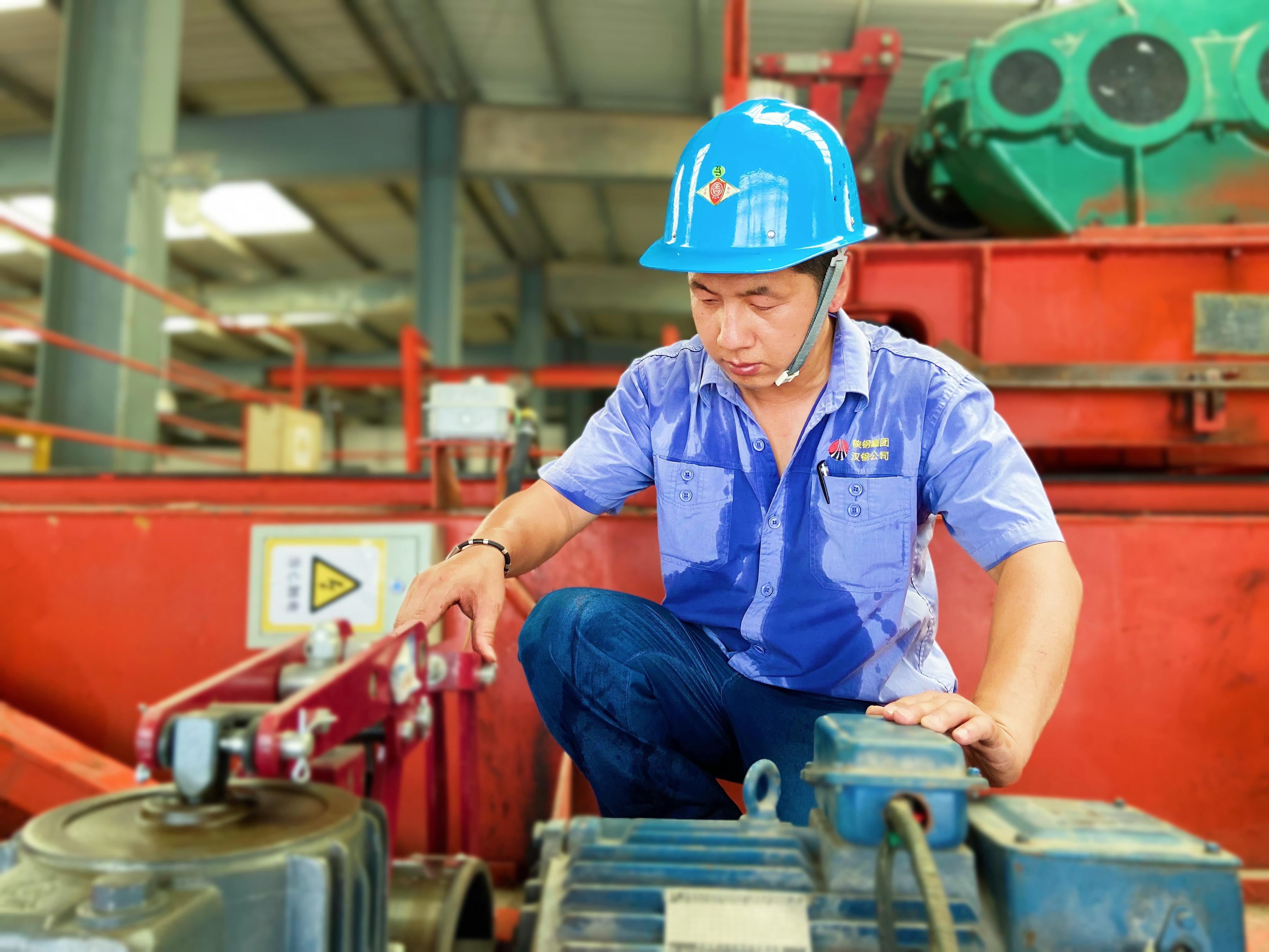 高溫下的設備人 高溫下的設備人