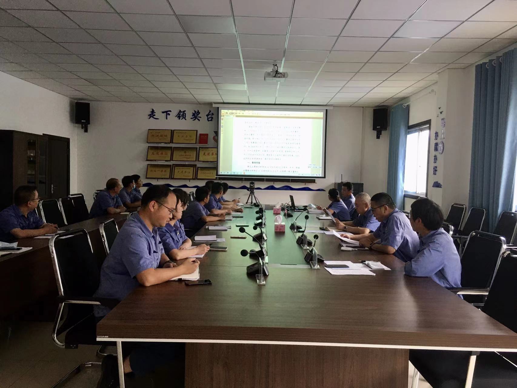 因?yàn)闊釔?盡顯基層黨務(wù)工作者擔(dān)當(dāng) 因?yàn)闊釔?盡顯基層黨務(wù)工作者擔(dān)當(dāng)